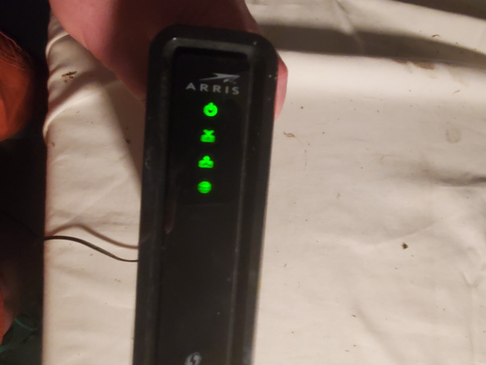 ARRIS SURFboard SBG 6580-G228 Cable Modem, Wi-Fi Router w/Charger an Coax cable