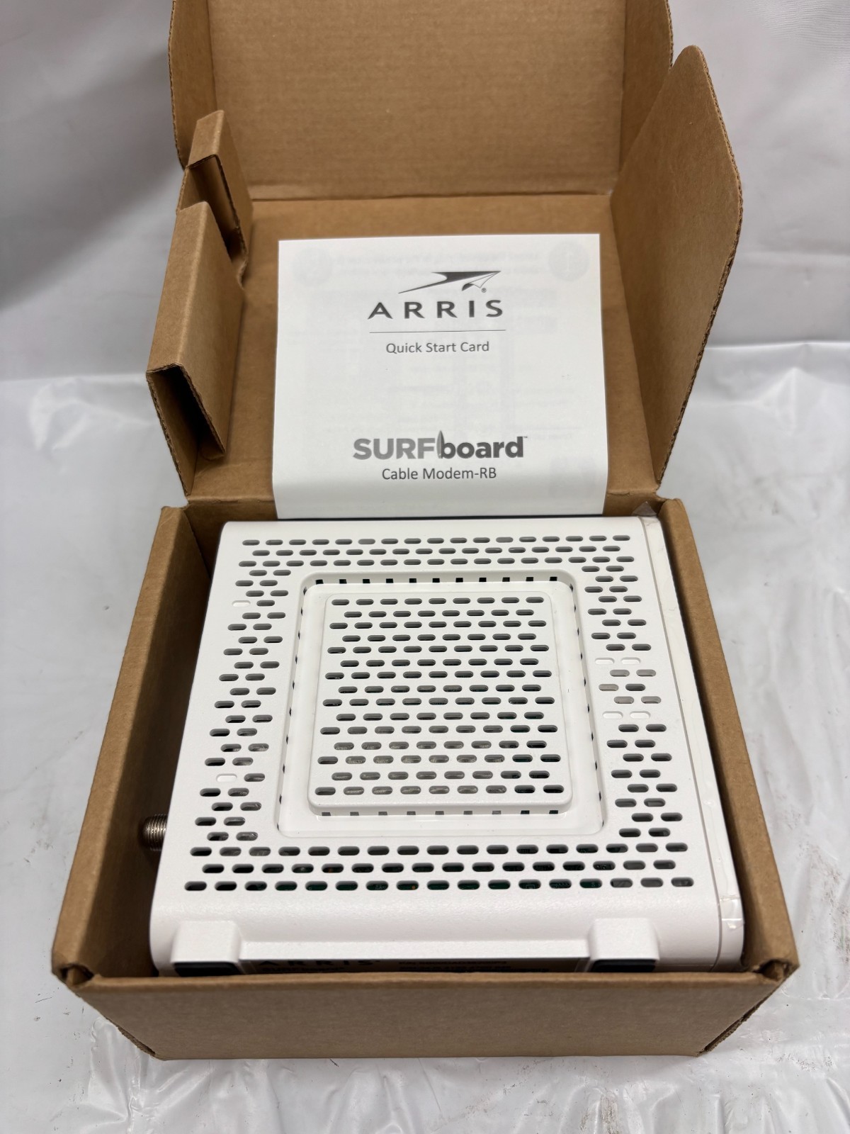 ARRIS Surfboard SB8200 32×8 DOCSIS 3.1 Gig-Speed Cable Modem-*REFURBISHED*