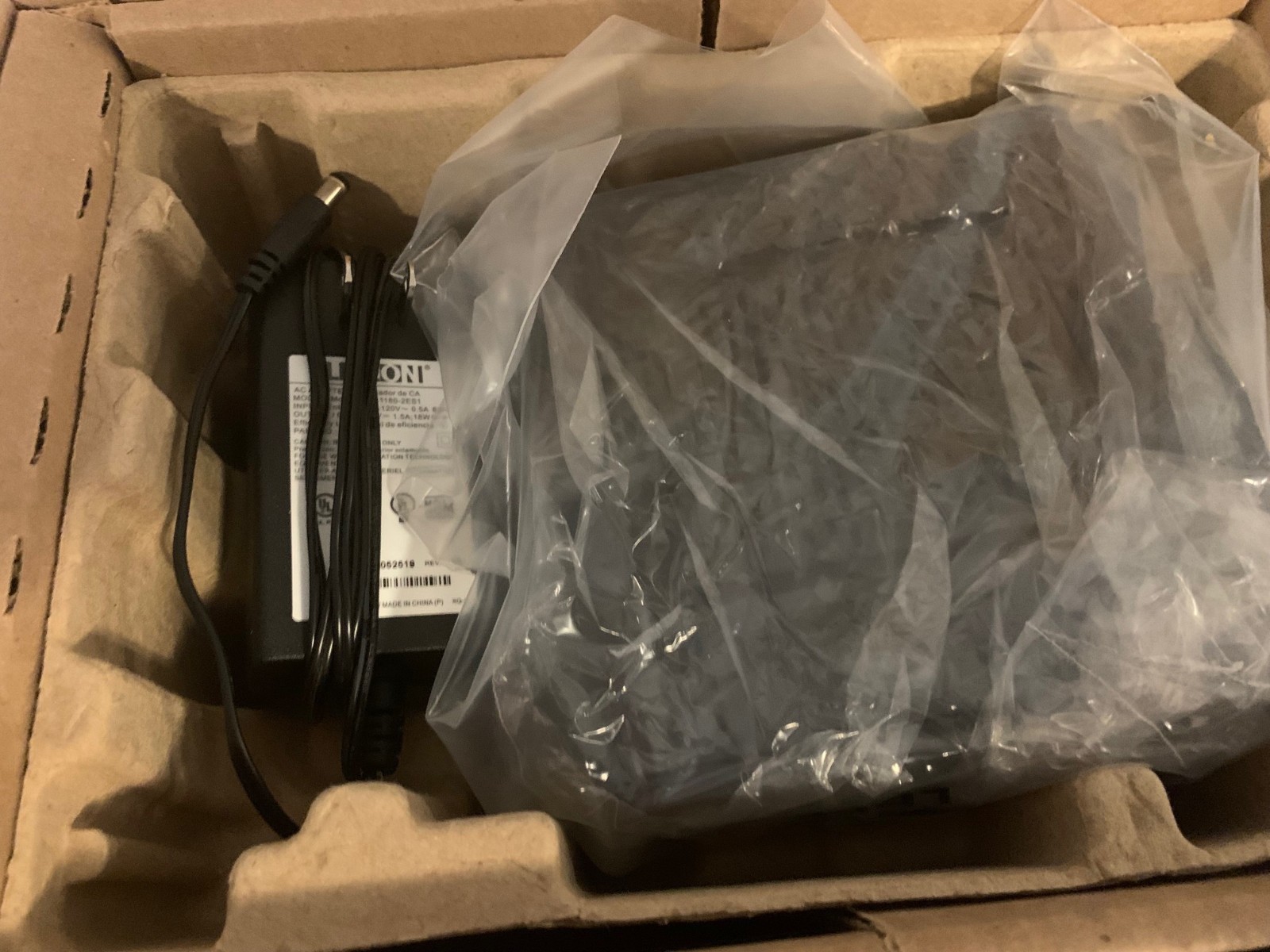 ARRIS Touchstone CM8200A DOCSIS 3.1 Cable Modem 32×8 Dual Gigabit in Box
