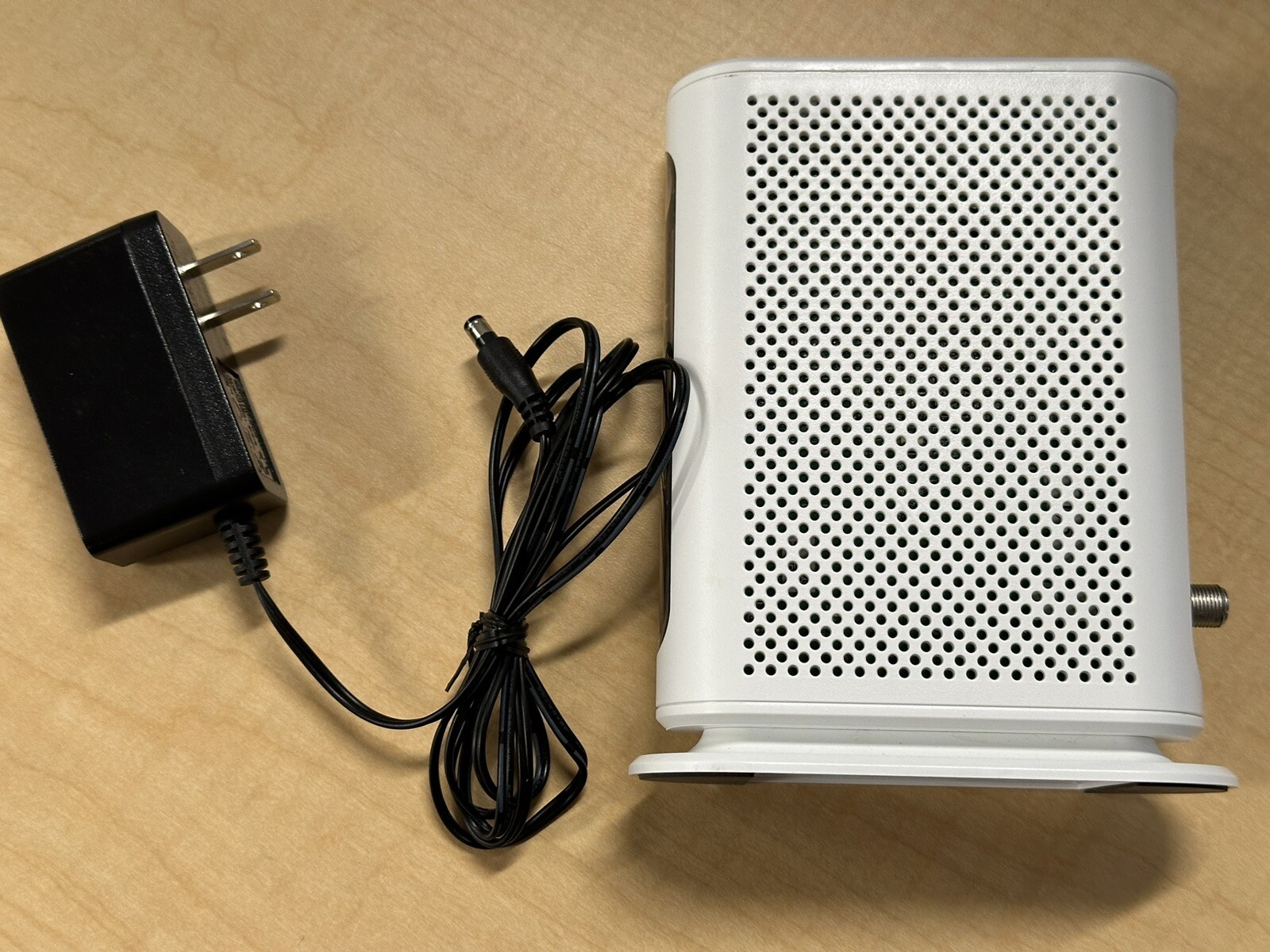 Motorola MB7420 686mbps DOCSIS 3.0 Cable Modem
