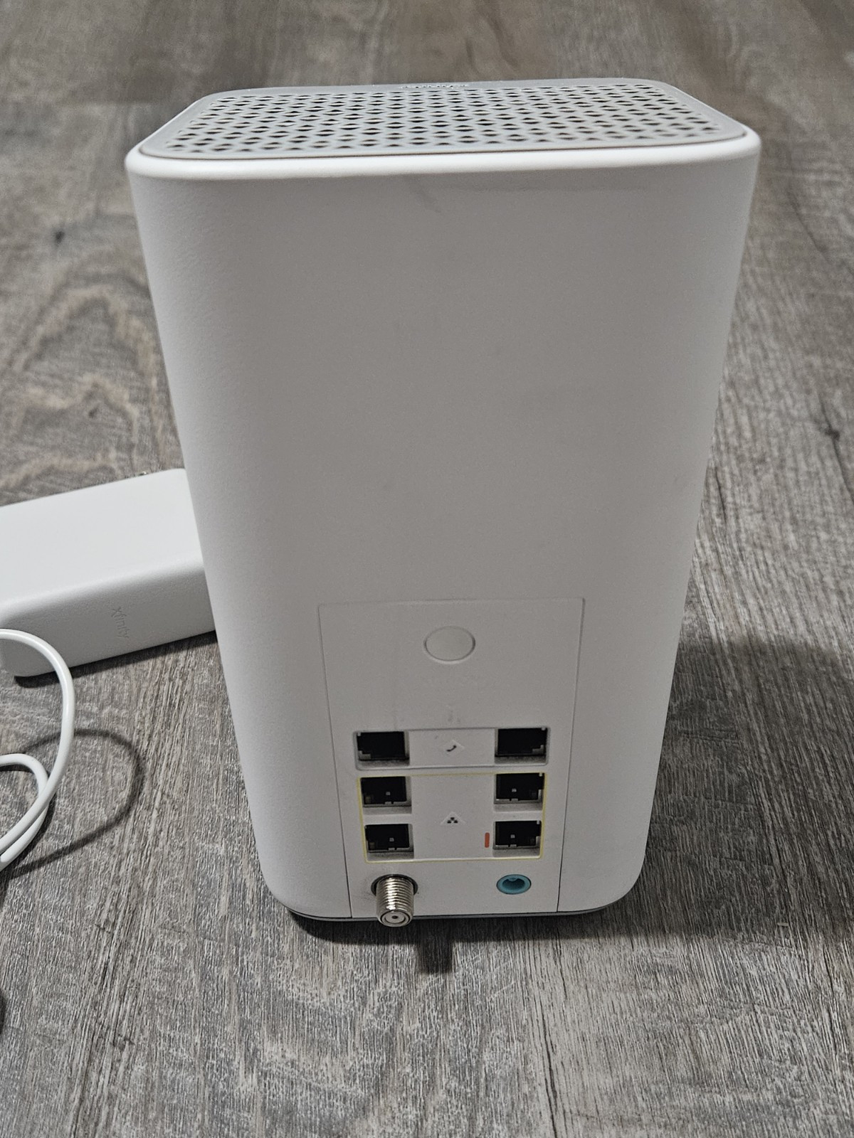 Xfinity Home WiFi Router Modem 4-Ports White XB7-CM With Power Adapter For Parts
