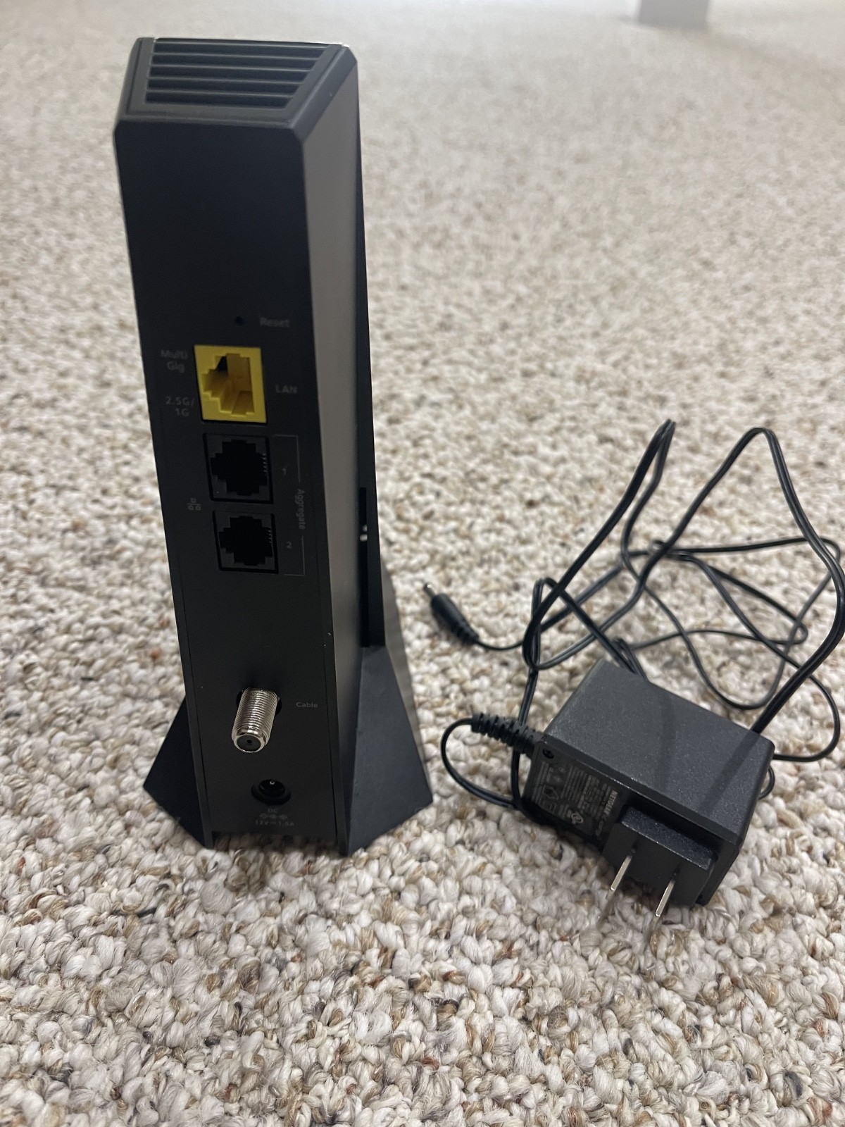 NETGEAR Nighthawk Dual-Band AX6000 Wi-Fi 6 Cable Modem Router