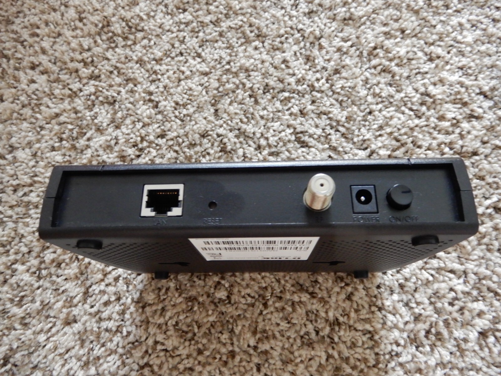 D-Link DCM-301 DOS3.0 348.16 Mbps Cable Modem with AC Adapter