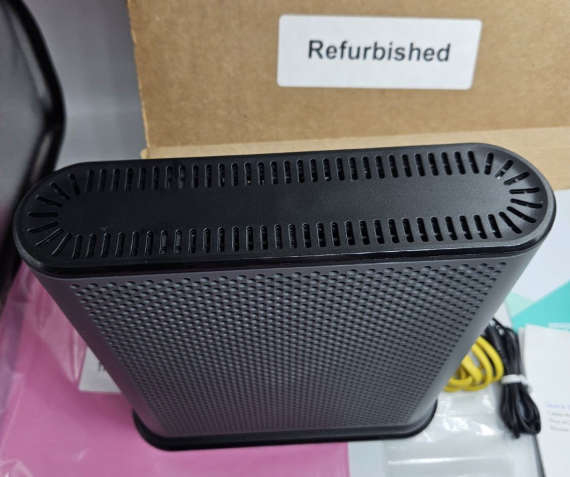Motorola MG7540-10R (Refurbished) 16×4 686Mbps Cable Modem + AC1600 DOCSIS 3.0