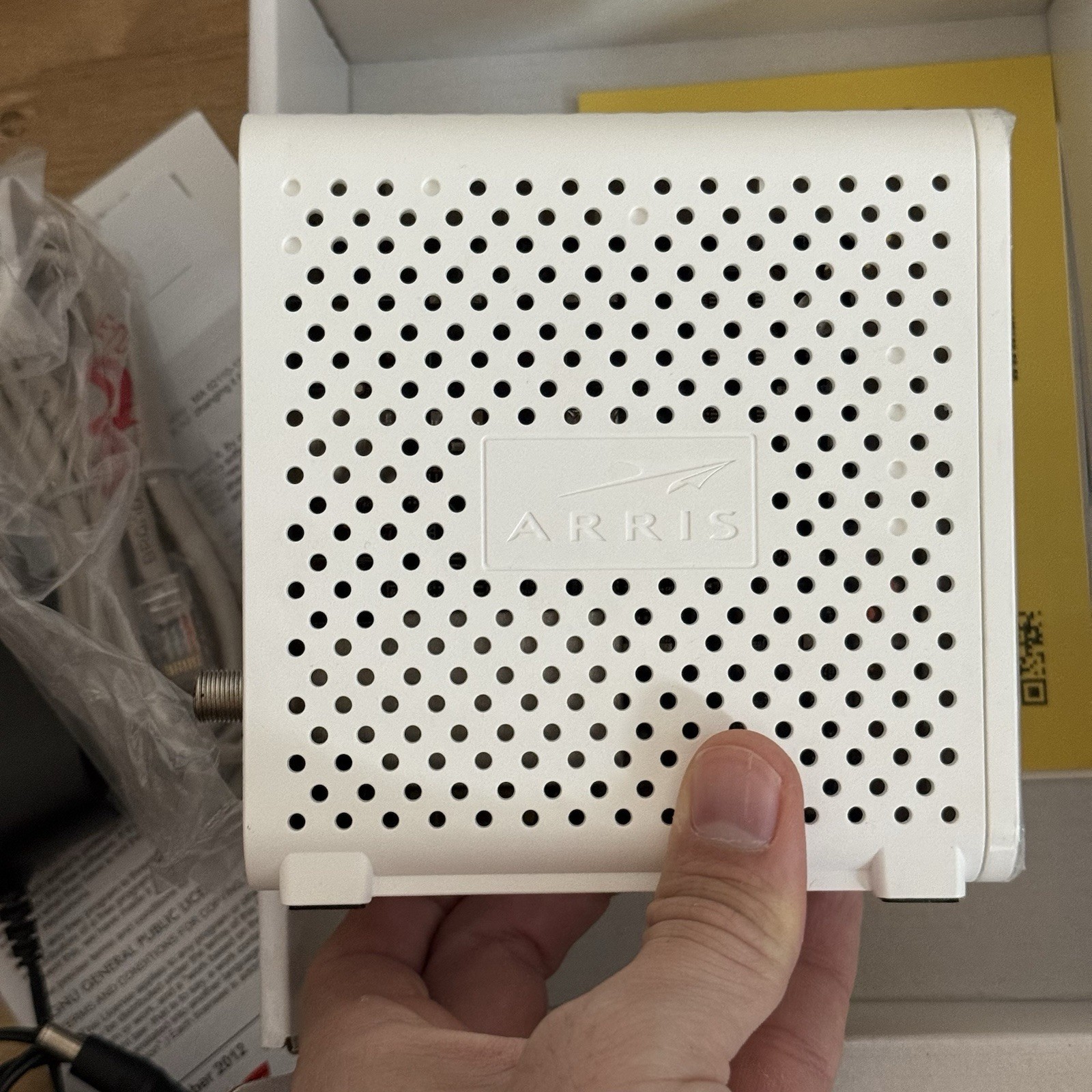 Arris SB6183 Surfboard DOCSIS 3.0 16×4 Cable Modem 686 MBPS Xfinity Spectrum