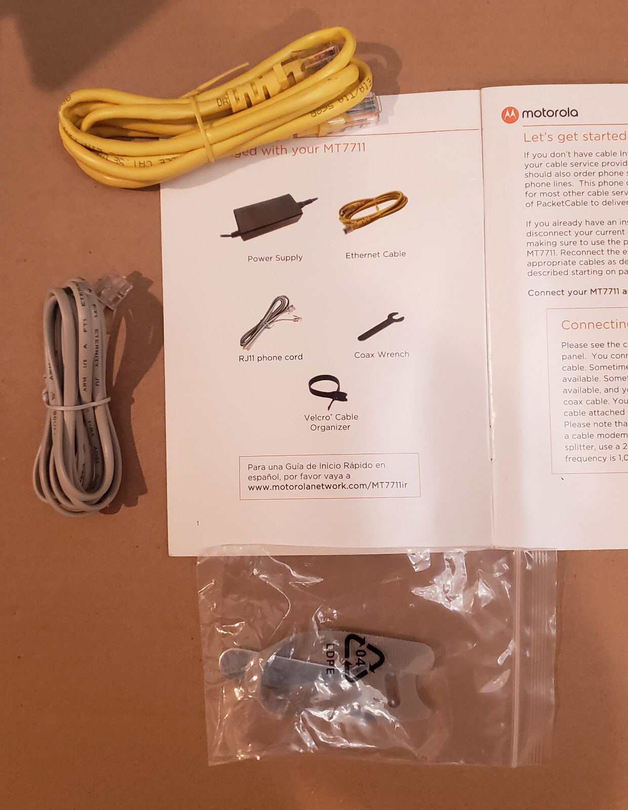 Motorola MT7711 24X8 Cable Modem and AC1900 Dual Band Wi-Fi Gigabit Router ONLY