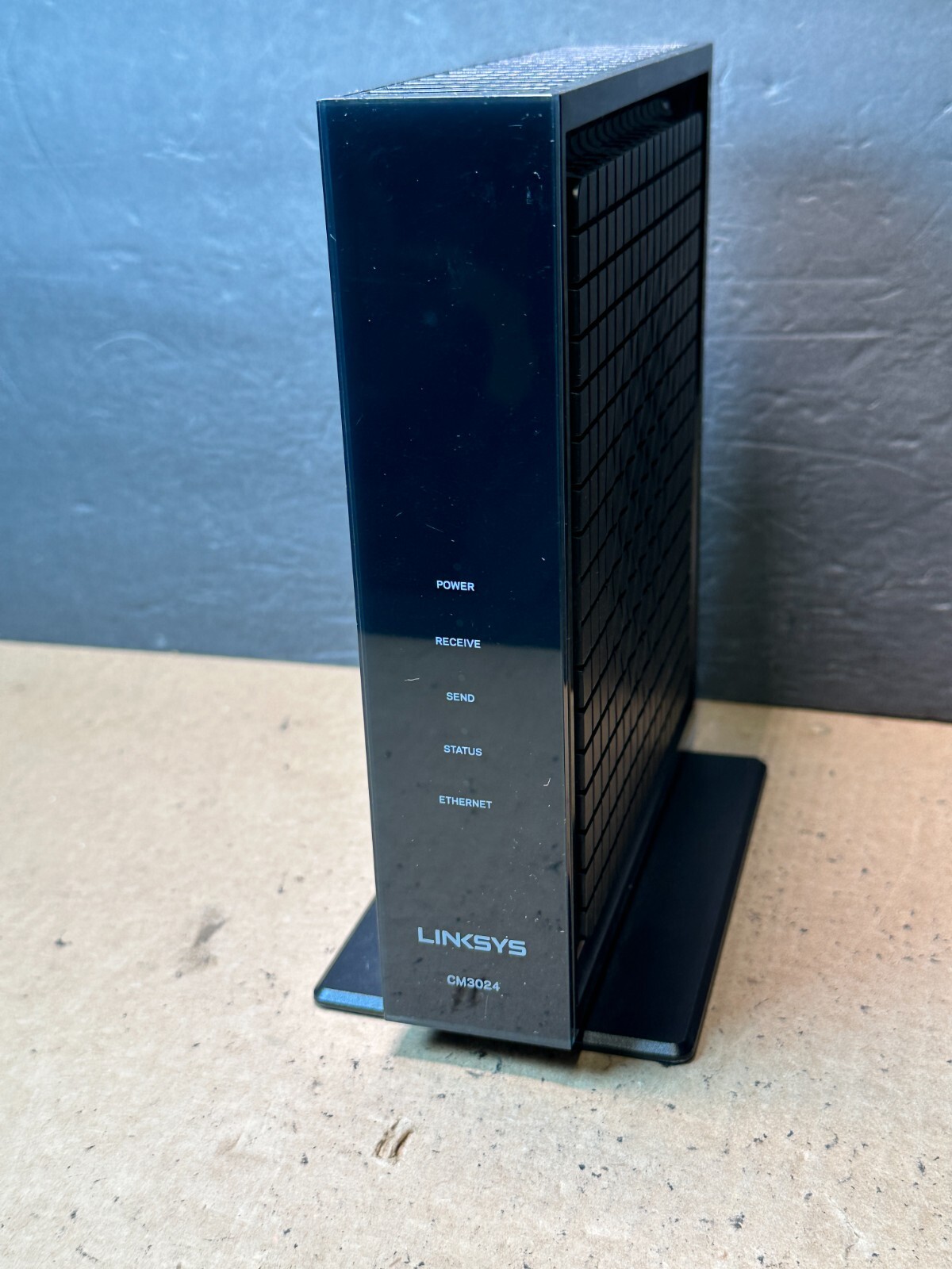 Linksys CM3024 24 X 8 Cable Modem Docsis 3.0 Intel With Adapter Used
