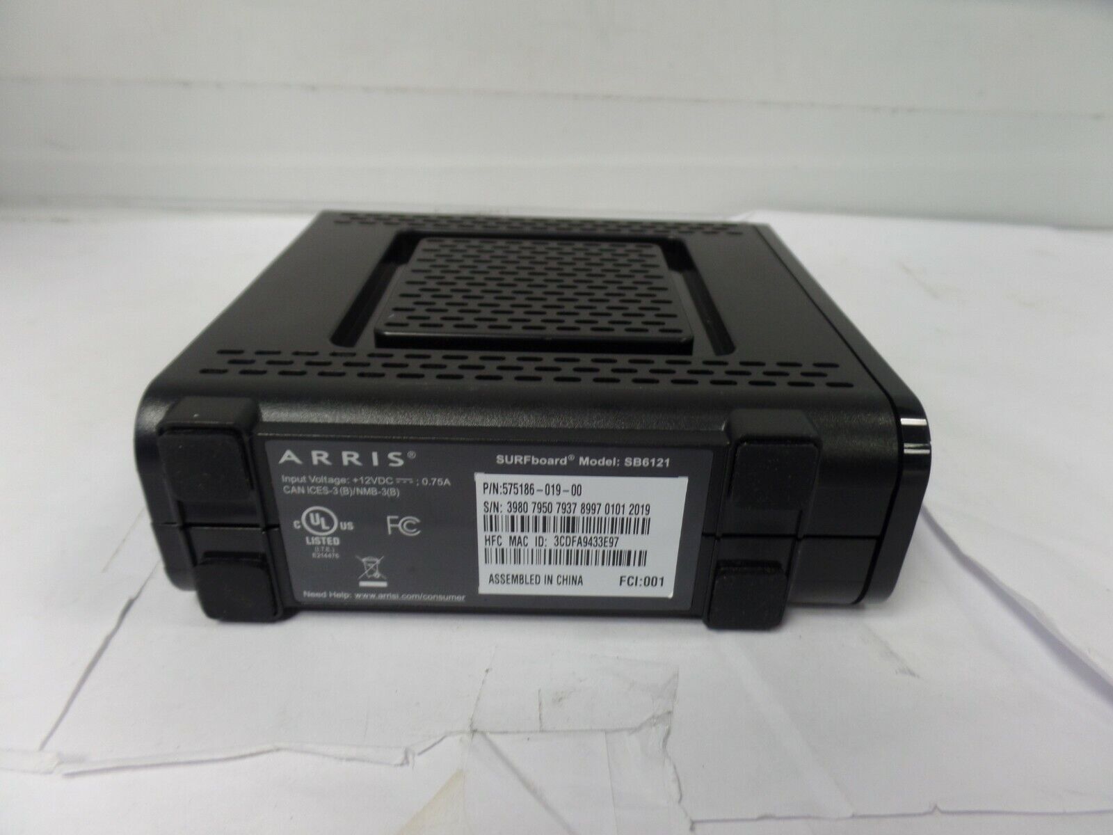 Motorola Arris SURFboard SB6121 DOCSIS 3.0 Modem. P/N:575186-019-00