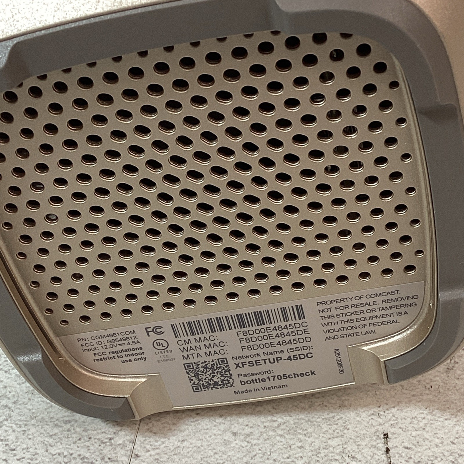 Xfinity xFi Gateway Router XB8-T Triband Wifi CGM4981COM – NO POWER CORD