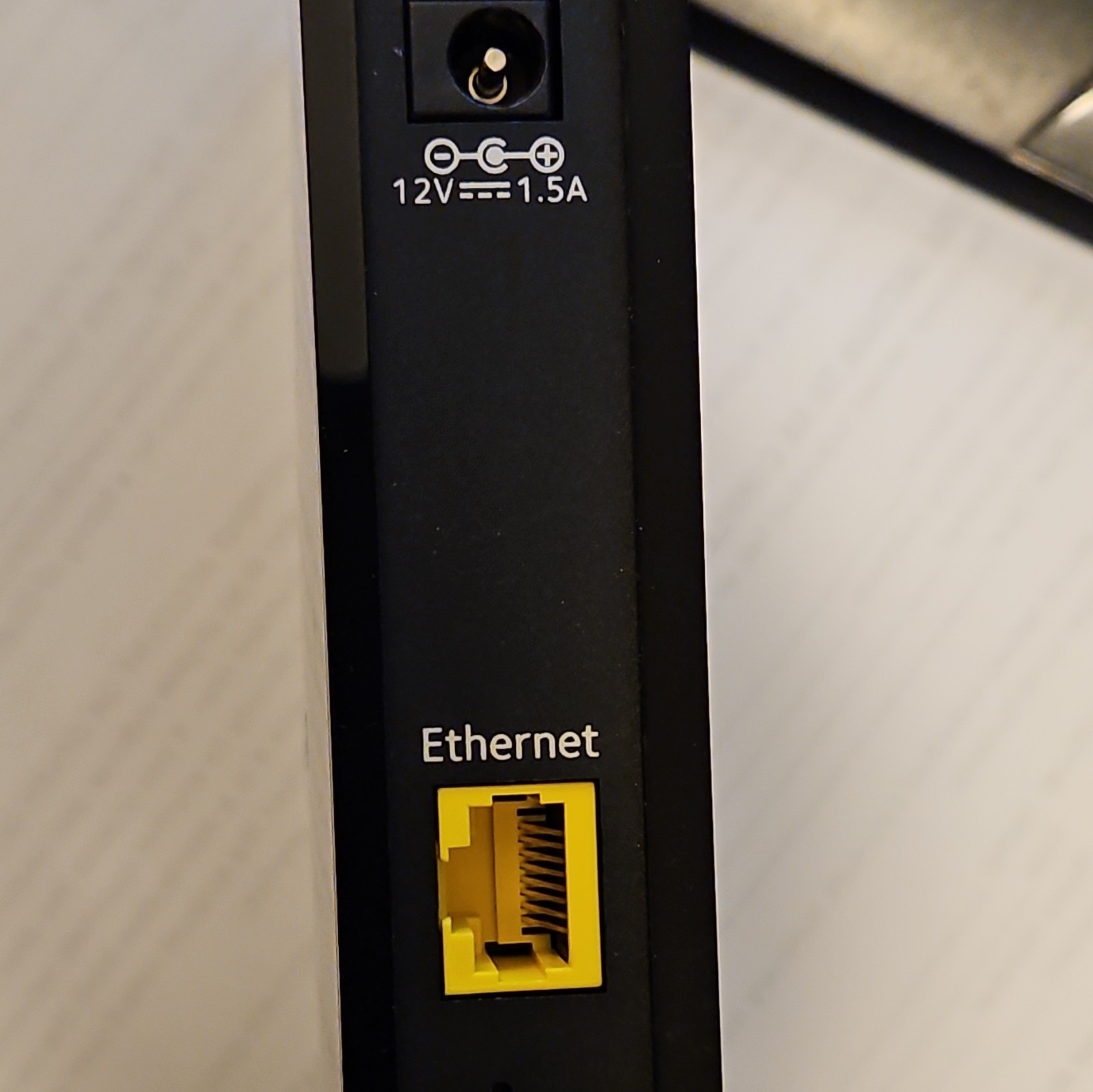 NETGEAR 16DS4US DOCSIS 3.0 16×4 Cable Modem 680 Mbps 1x RJ45 Black