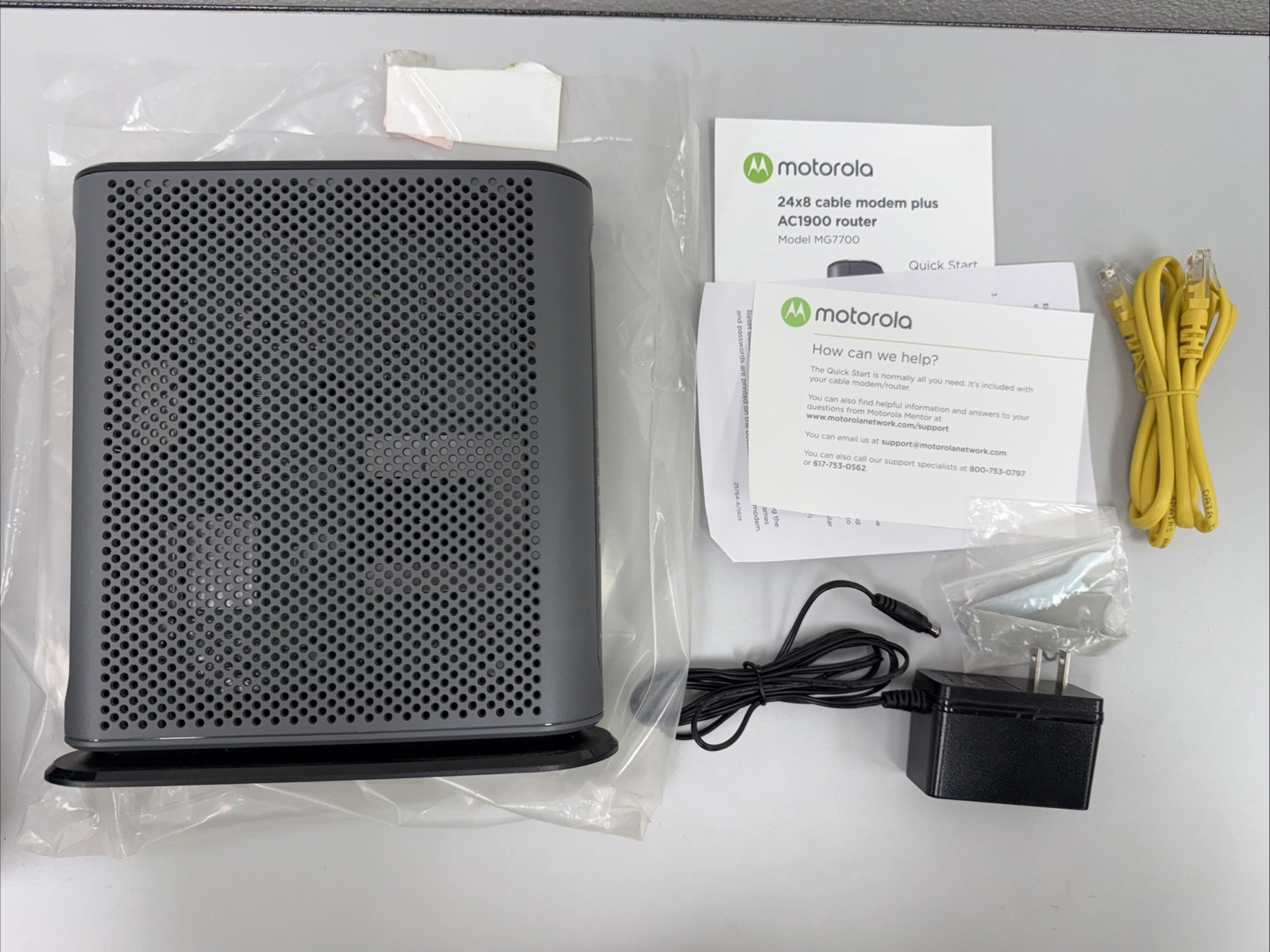 Motorola MG7540-10 16×4 DOCIS Cable Modem Plus AC1600 Router – Black MG7540