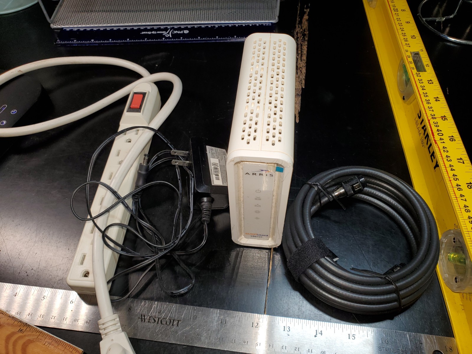 ARRIS Surfboard SB6141 White Cable Modem+AC Adapter+coax Cable+extension Panel