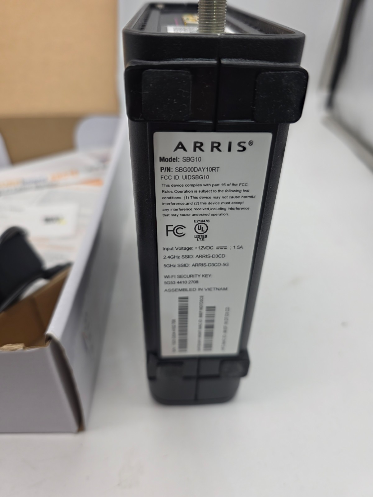 ARRIS SBG10 SURFboard AC1600 Dual-Band Cable Modem Router – Black
