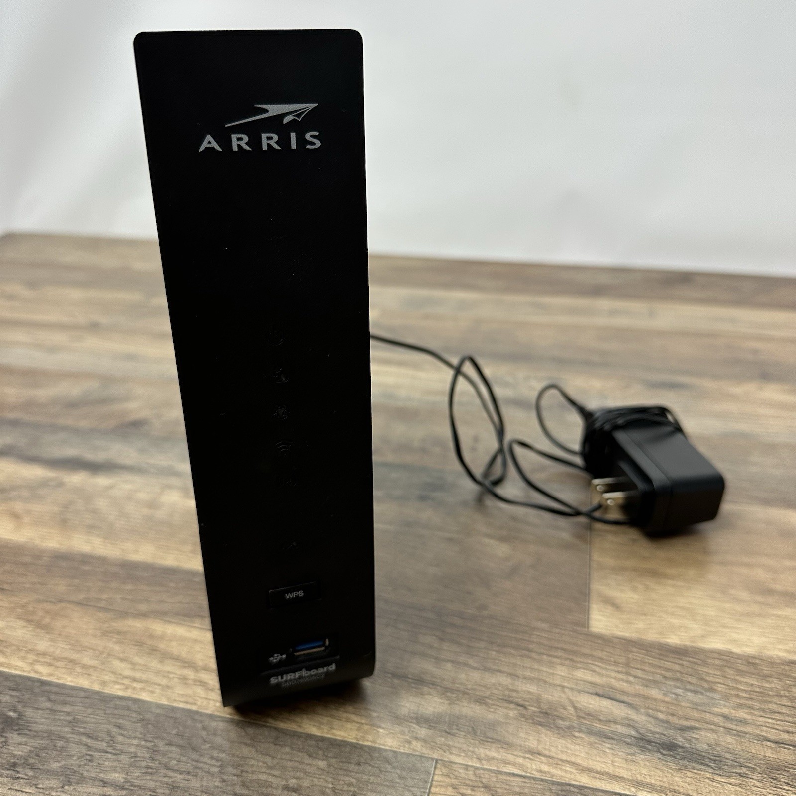 ARRIS SURFboard SBG7600AC2 DOCSIS 3.0 Dual-Band WiFi Modem Router 32×8