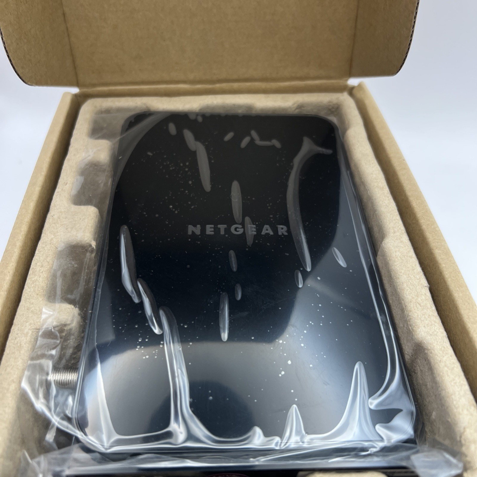 NETGEAR Cable Modem CM500 – 100NAR DOCSIS 3.0 16 DS 4 US–New-
