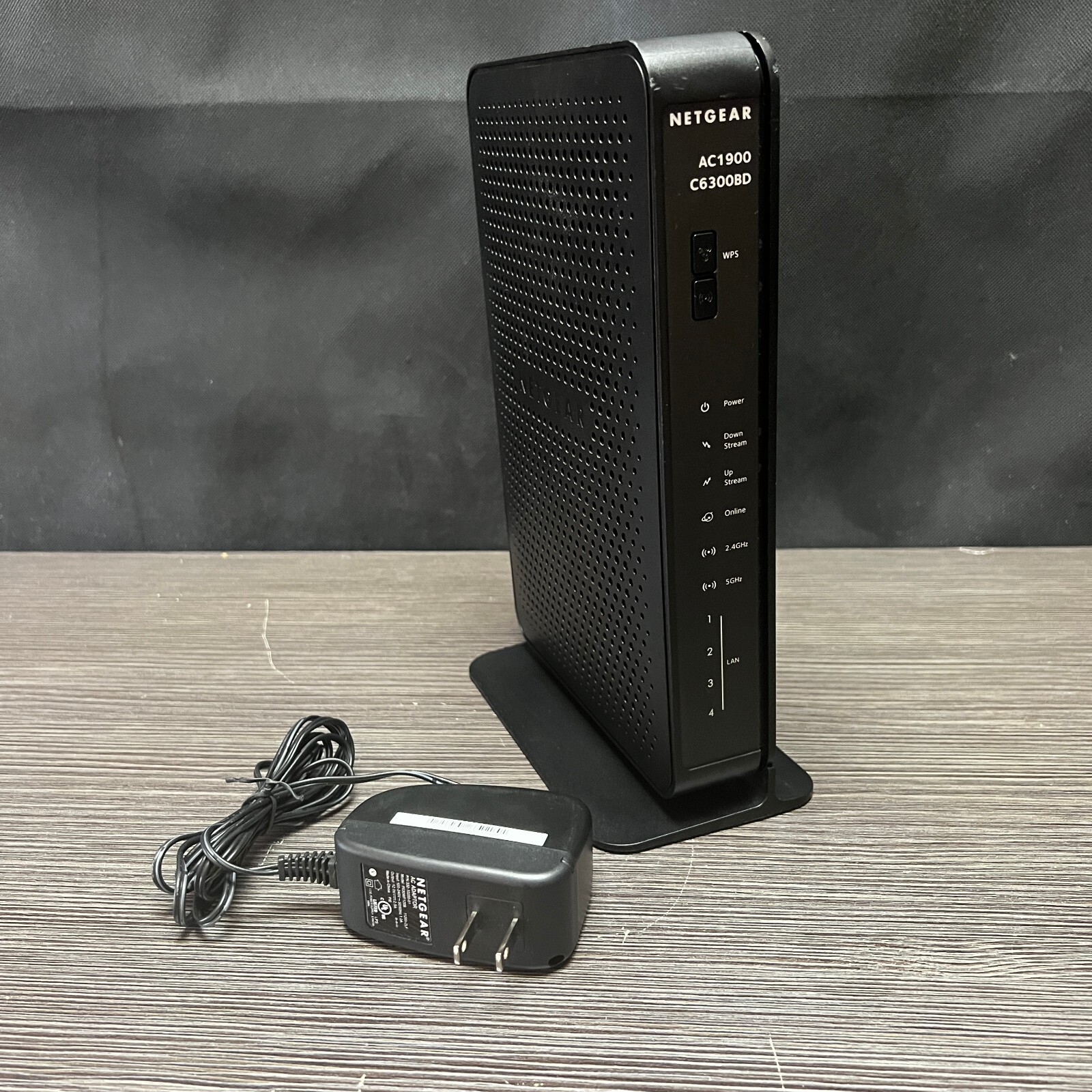 NETGEAR C6300BD AC1900 DOCSIS 3.0 Cable Modem and WiFi Router Used Working
