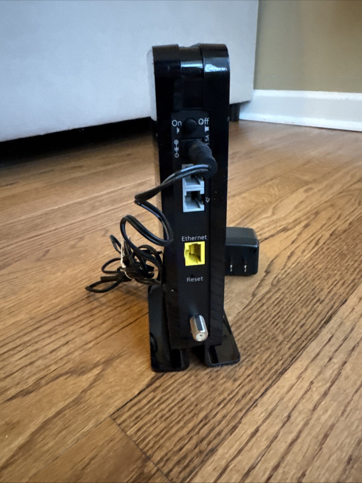 Netgear Nighthawk CM500V Voice Cable Modem