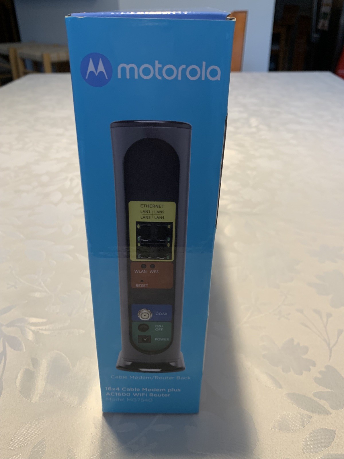 Motorola MG7540 16×4 Cable Modem Plus AC1600 Dual Band Wi-Fi Router with DFS