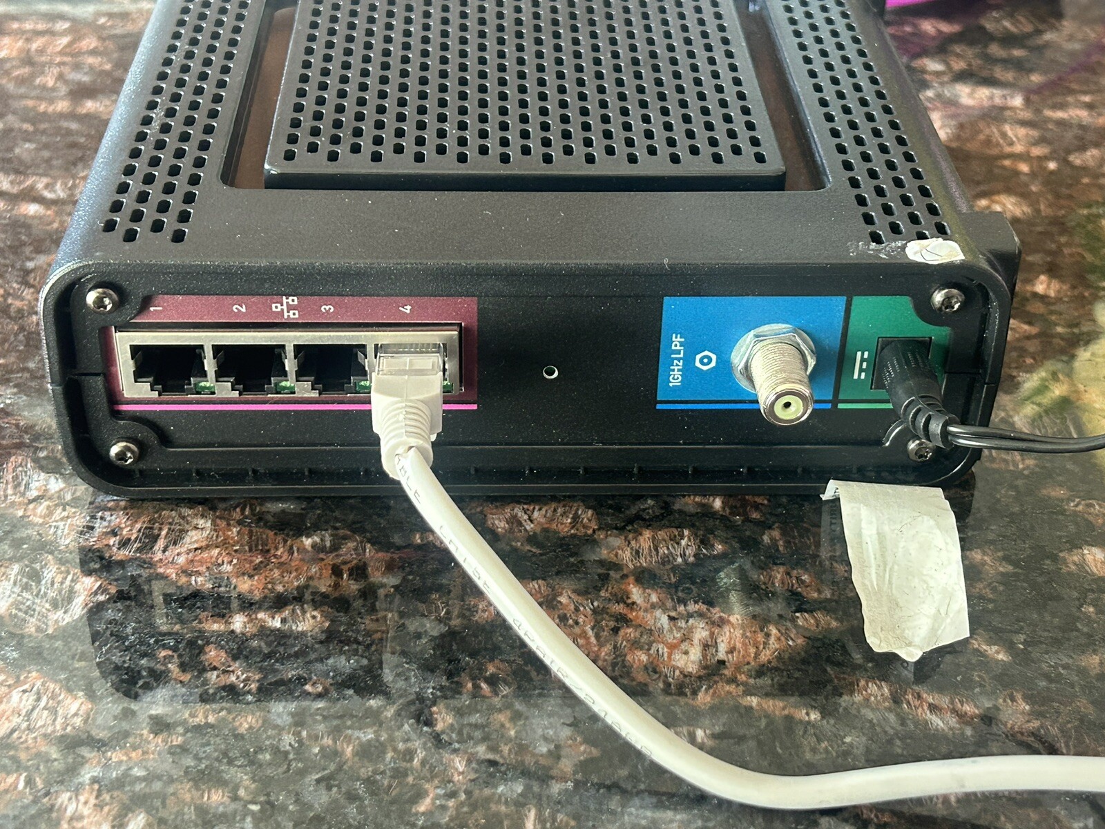 Motorola SURFboard (SBG901) 30.72 Mbps