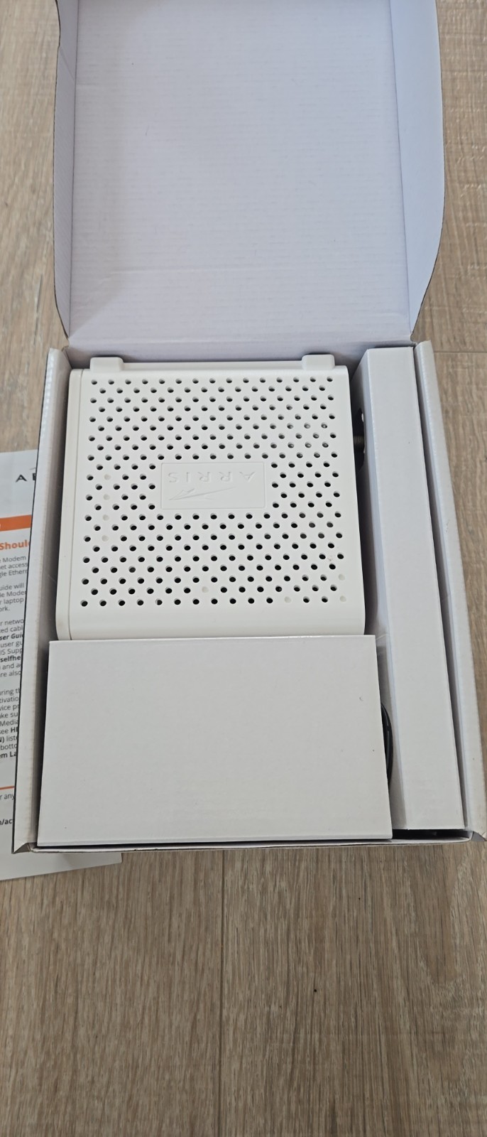 Arris Surfboard SB6183 Cable Modem 686 mbps 16×4 Docsis 3.0 New open box