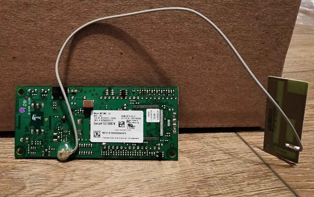 Multitech MTSMC C2 modem with Telit CE910-DUAL Cellular Module and Antenna