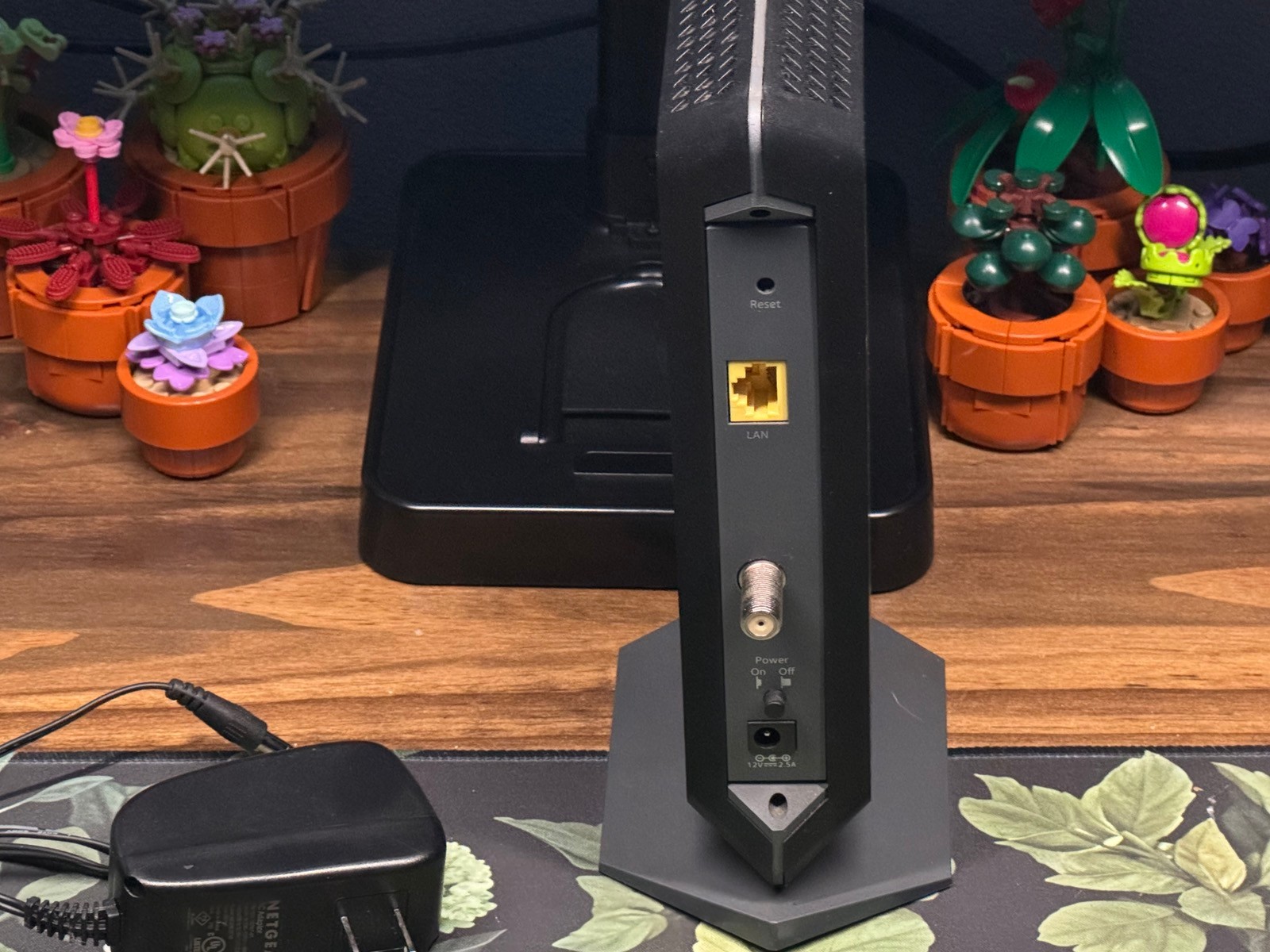 NETGEAR CM1000 DOCSIS 1000Mbps Cable Modem (CM1000-1AZNAS)