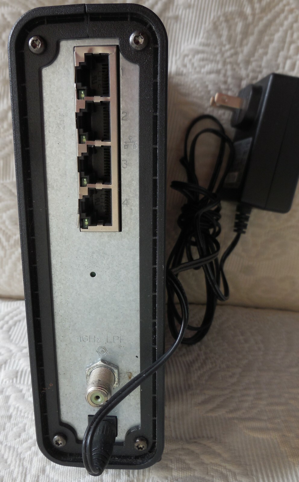 Internet Modems-3 Used modems -Motorola Surfboard SB5101U & SBG6580,NETGEAR N300