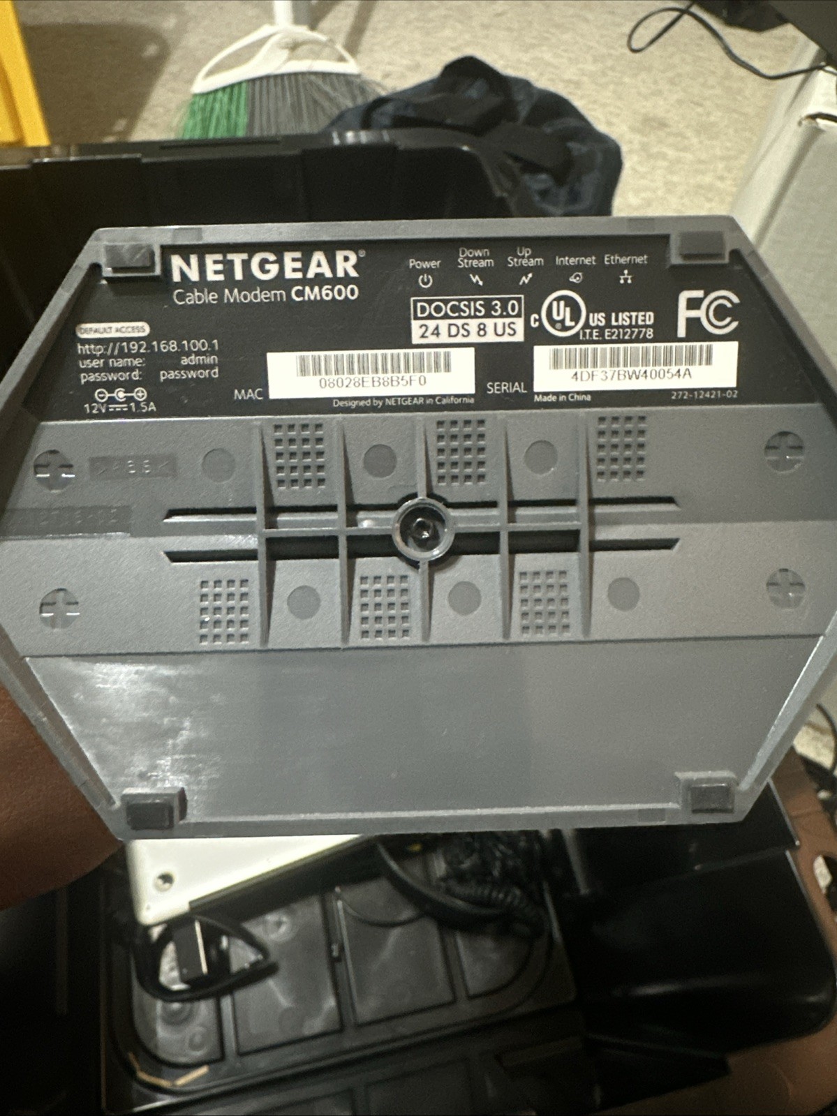 NETGEAR CM600 High Speed 960Mbps DOCSIS 3.0 Cable Modem with AC Power Adapter