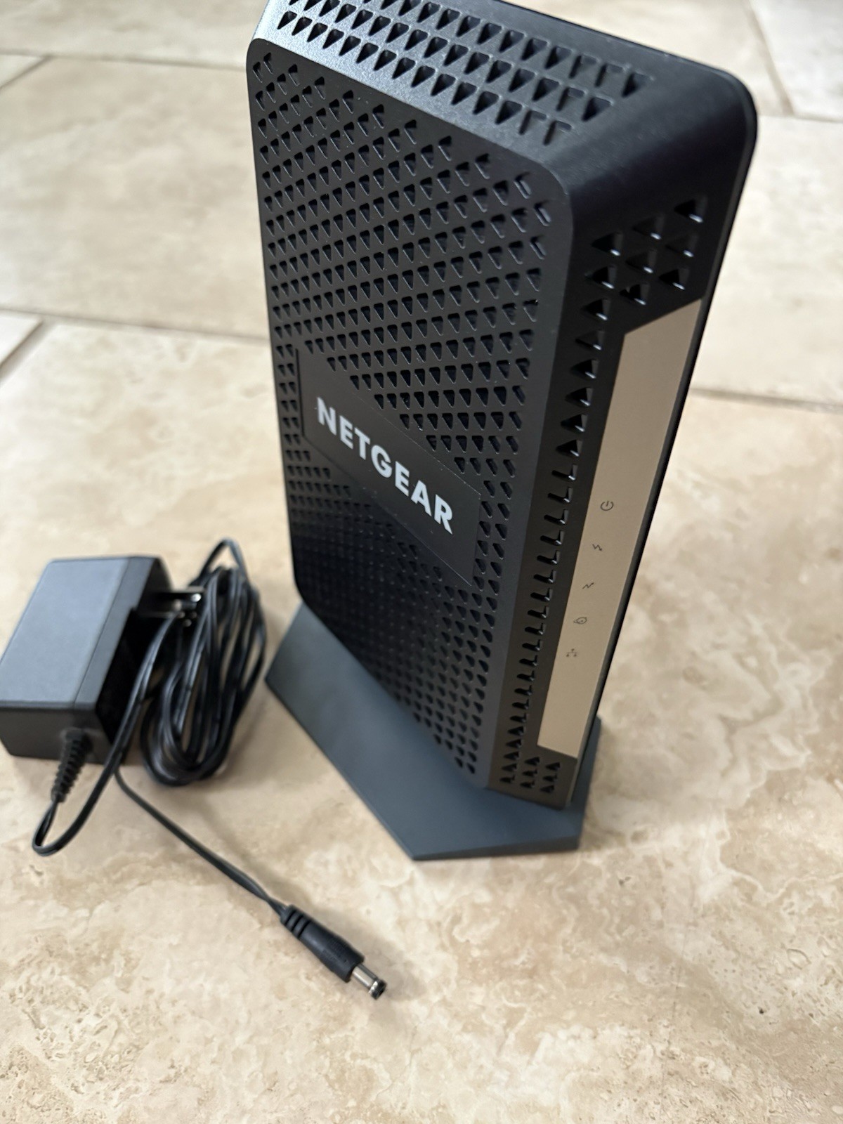 Netgear CM1000v2  High-Speed Cable Modem – Black™ (refurbished)