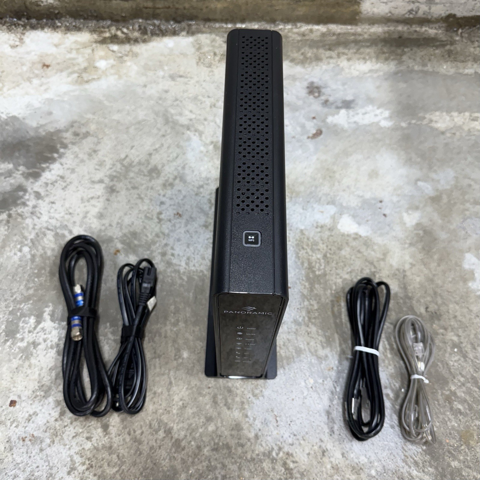 Arris Panoramic TG1682G Dual Band WiFi Router Cable Modem 2.4GHz 5GHz