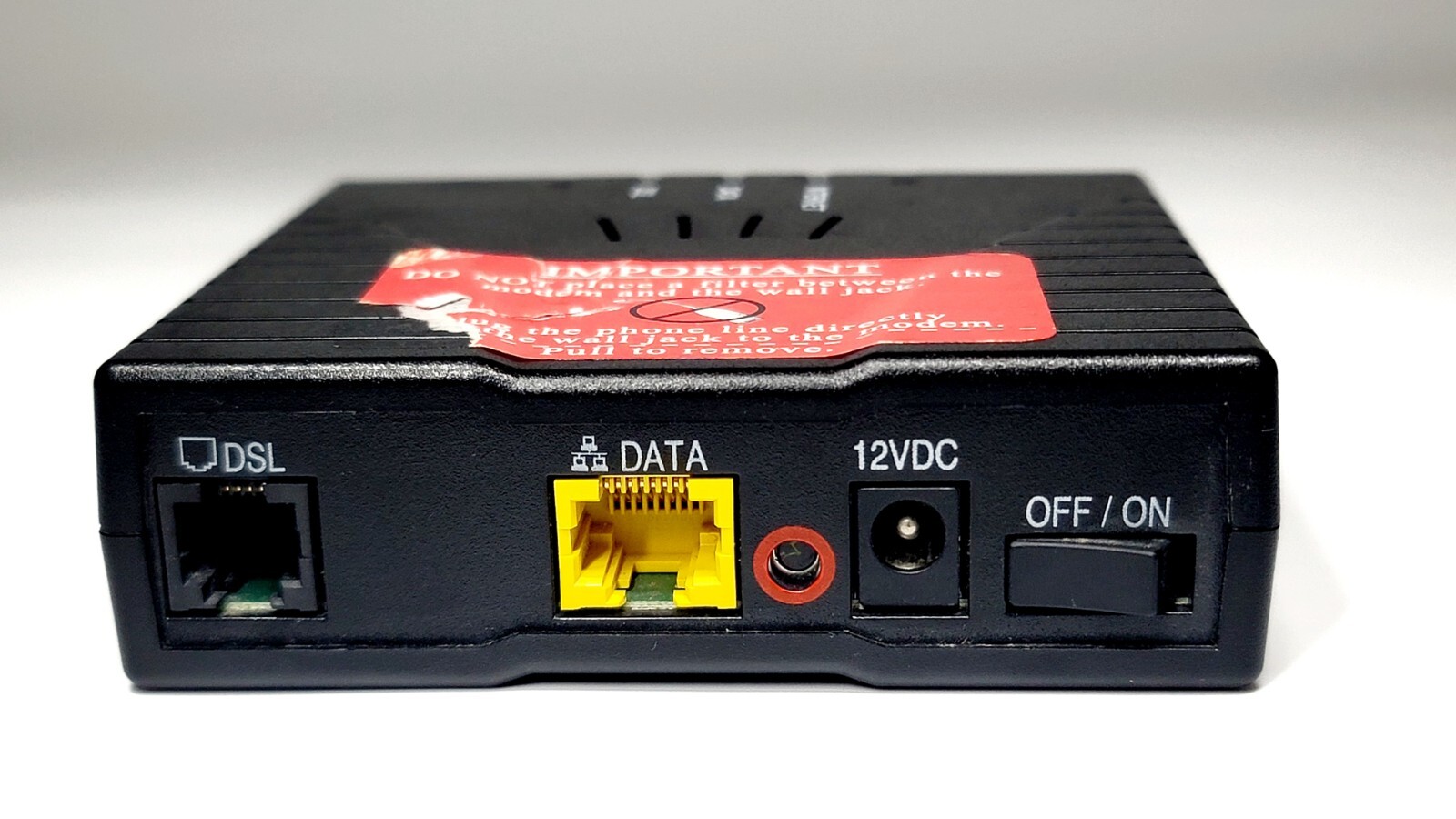 Westell 12VDC 6100F ADSL2 + Modem F90-610015-06 Rev F Wind River Internet Data