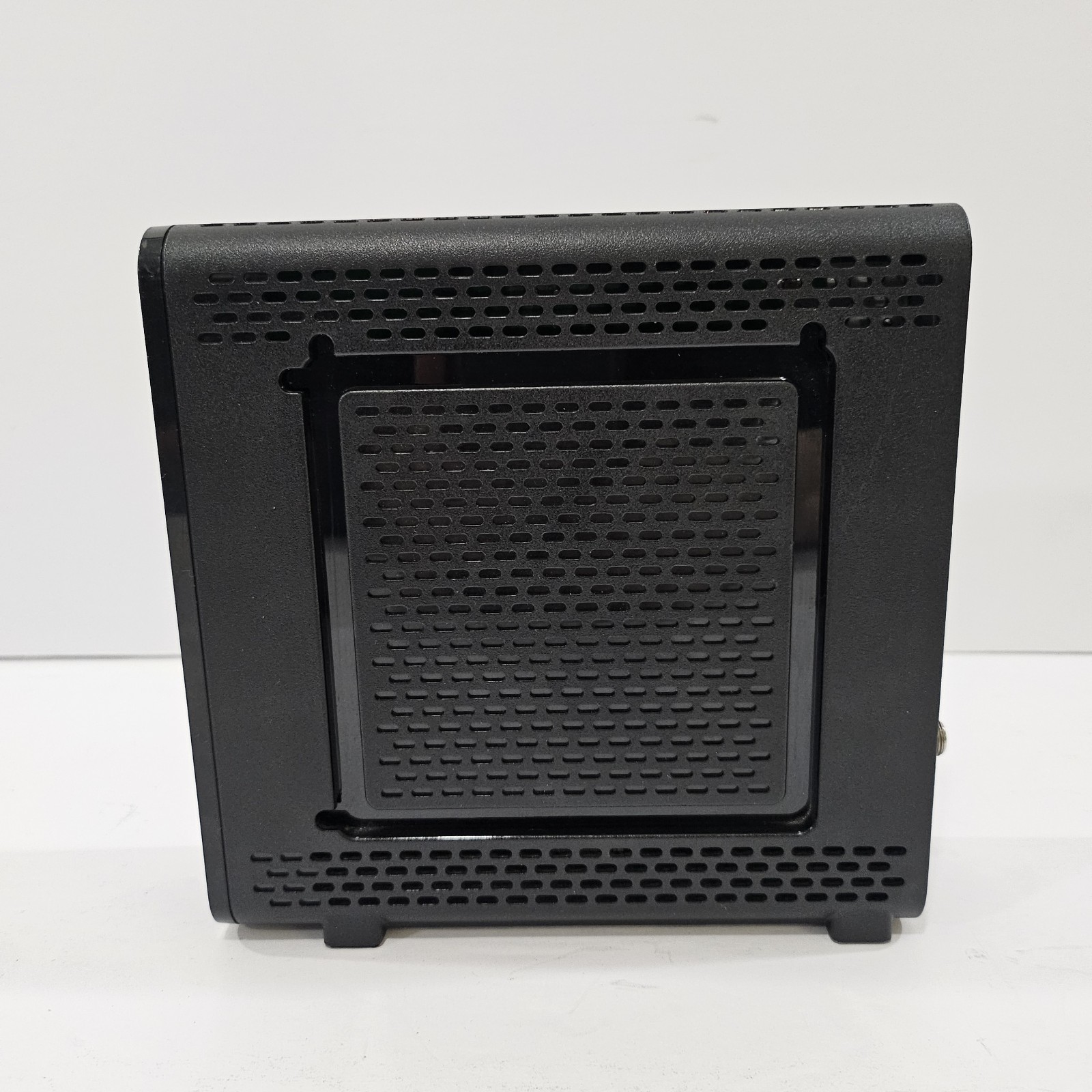 ARRIS SURFboard SBG 6580-G228 Cable Modem, Wi-Fi Router w/ cables and power cord