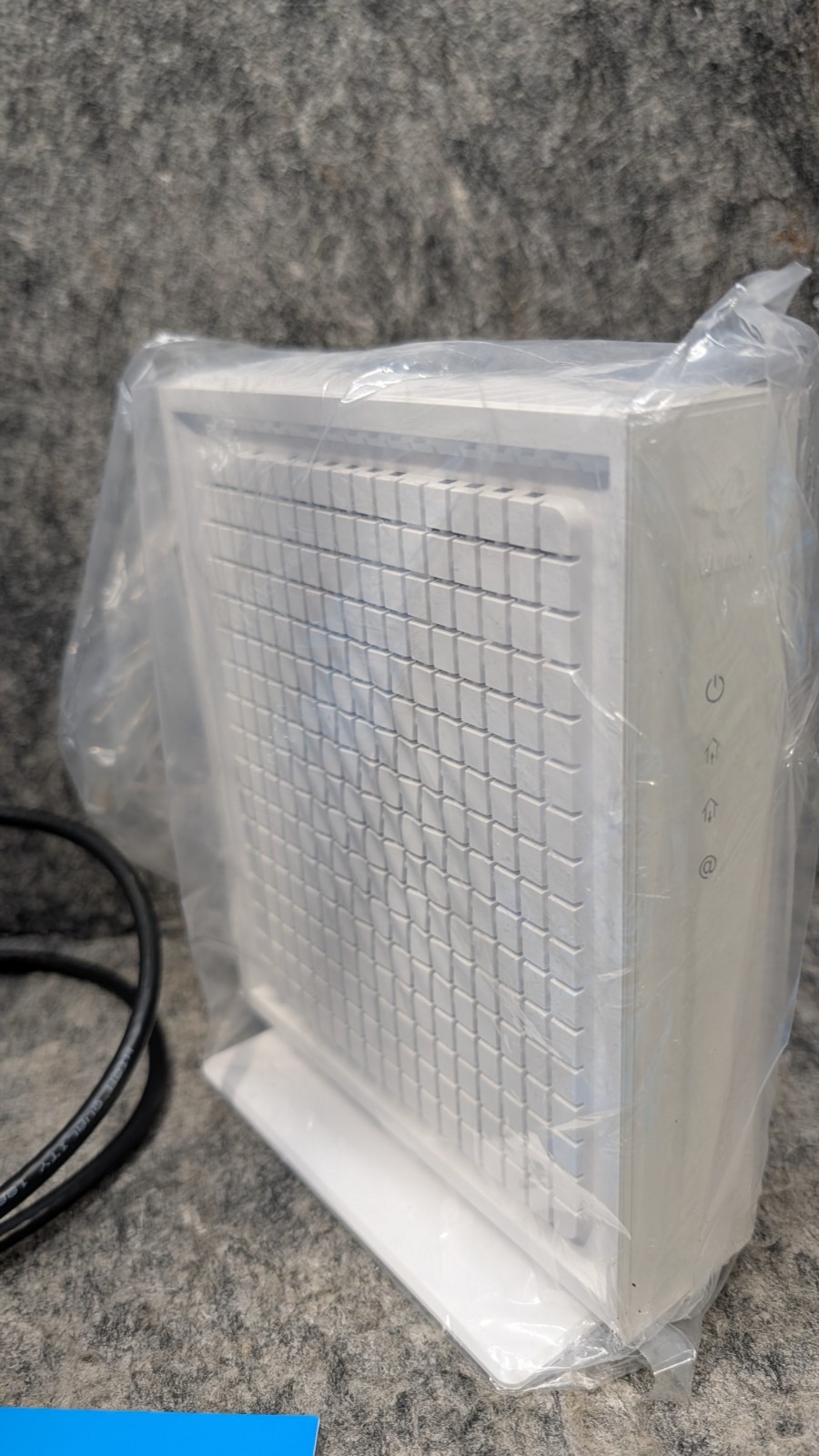 Hitron CODA56 DOCSIS 3.1 Cable Modem 2.5GbE White – Cox/Spectrum/Xfinity 🔥New🔥