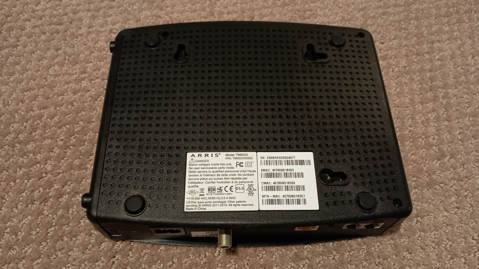 ARRIS TM822G – DOCSIS 3.0 8×4 Telephony Cable Modem