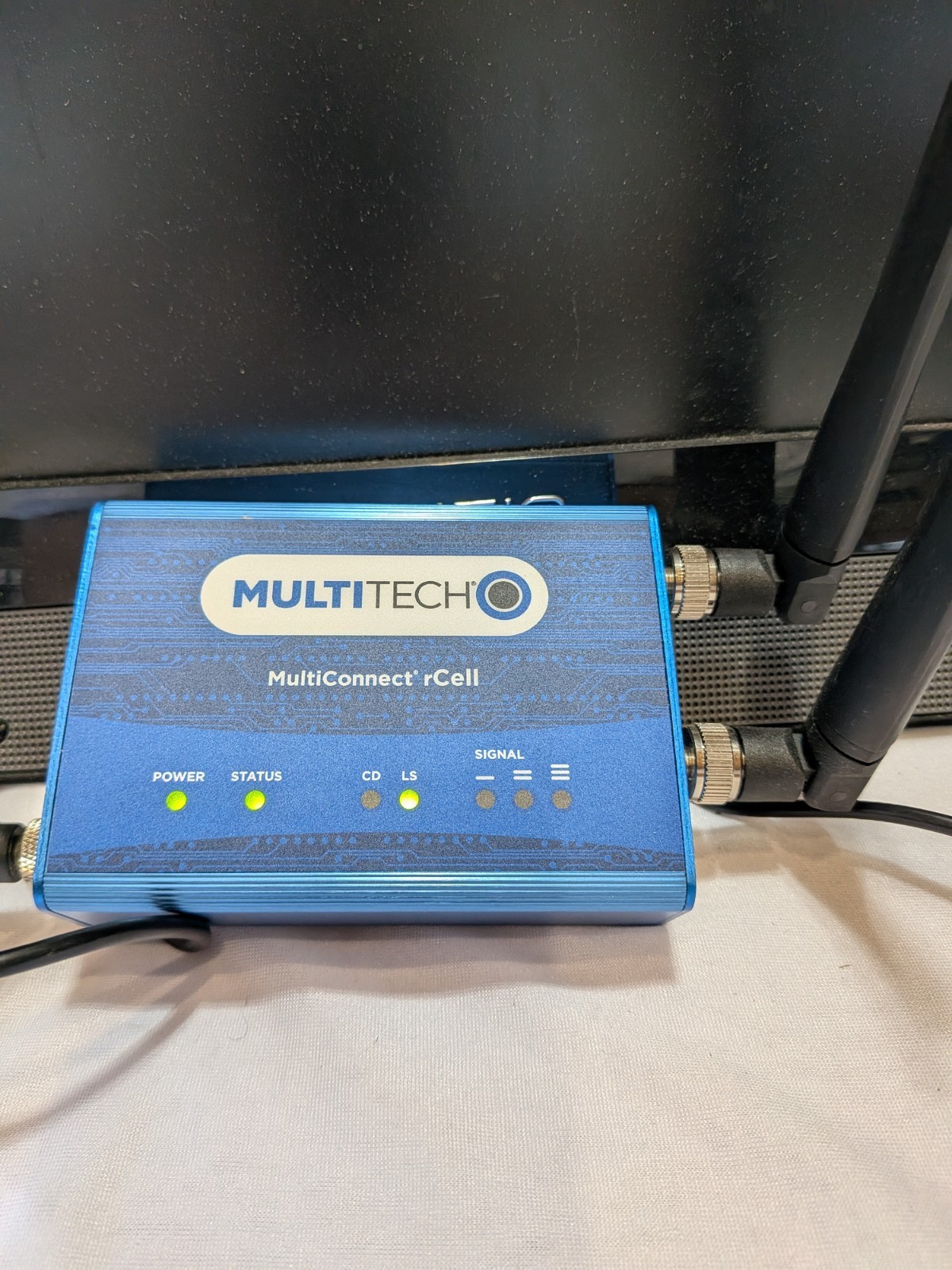Multitech Systems MTR-LVW2-B07 – With Power Cord – Working