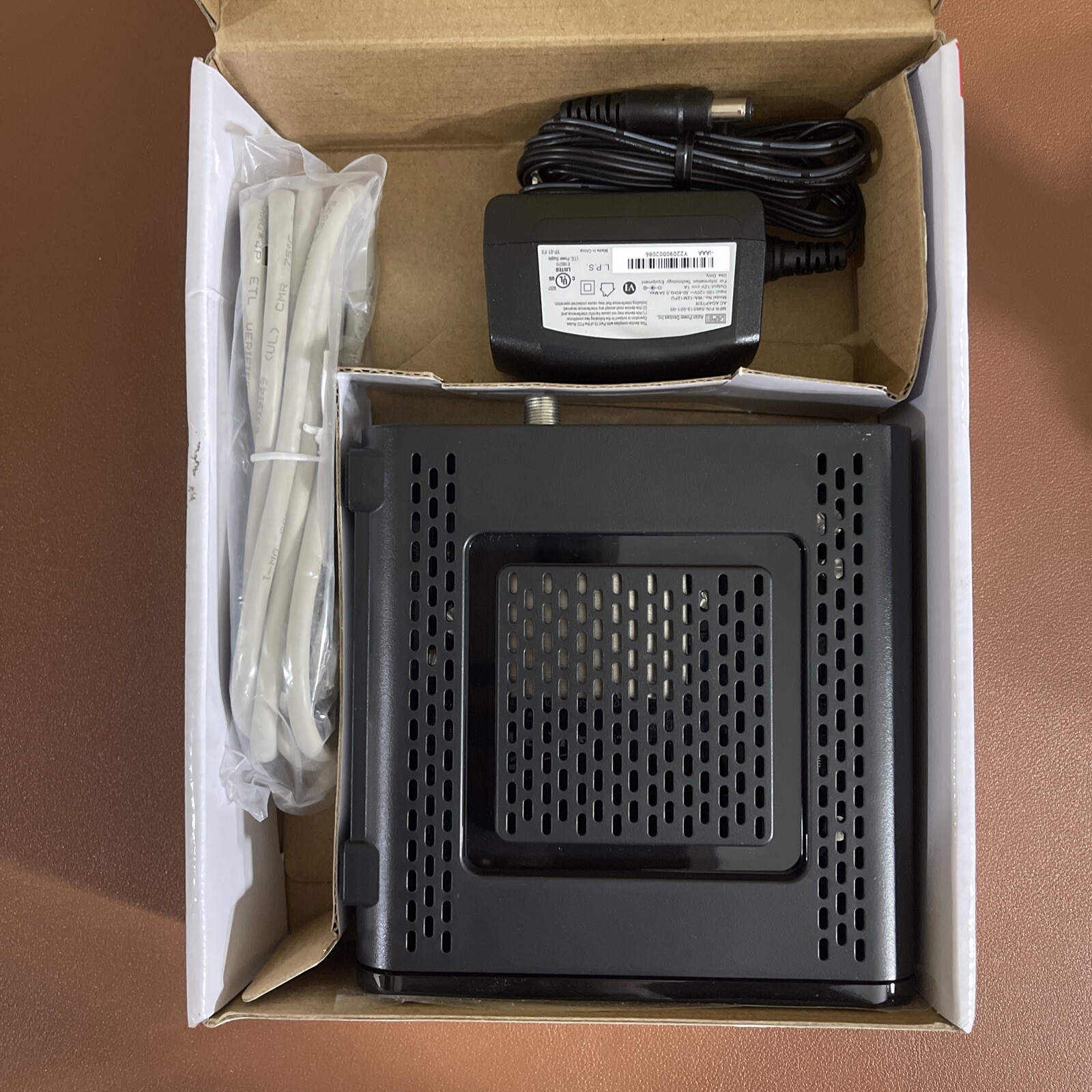 ARRIS SURFboard DOCSIS 3.0 Cable Modem – SB6190