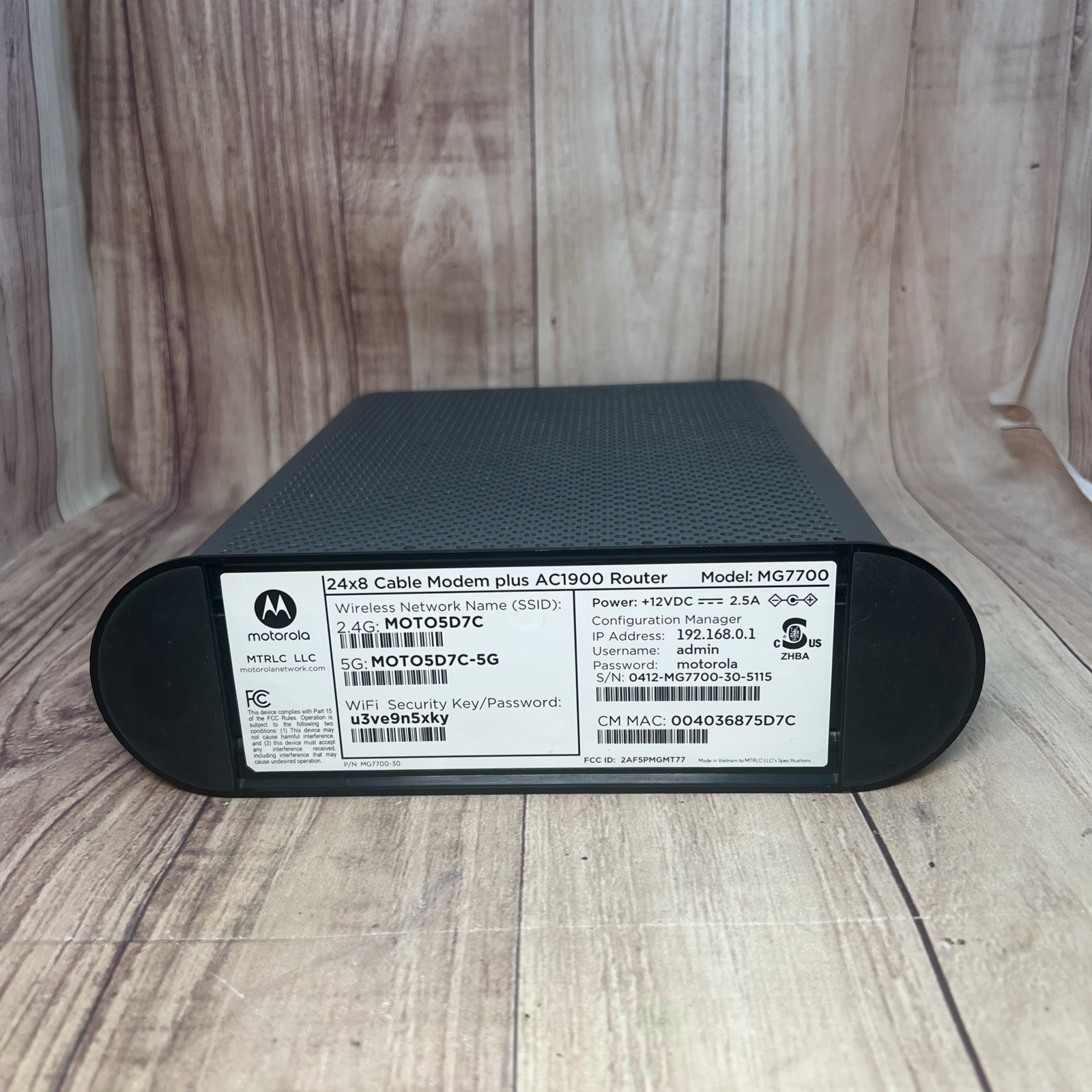 Motorola MG7700 AC1900 Dual-Band DOCSIS 3.0 Cable Modem WiFi Router