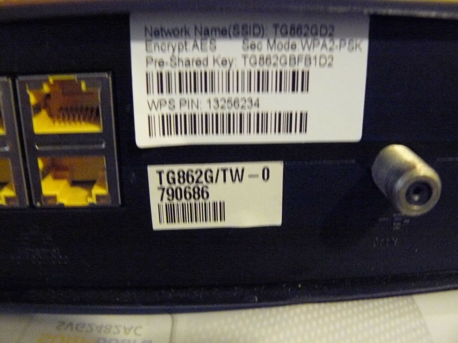 ARRIS TG862G/TW WI/FI WIRELESS DOCSIS 3.0 COMCAST GATEWAY ROUTER MODEM