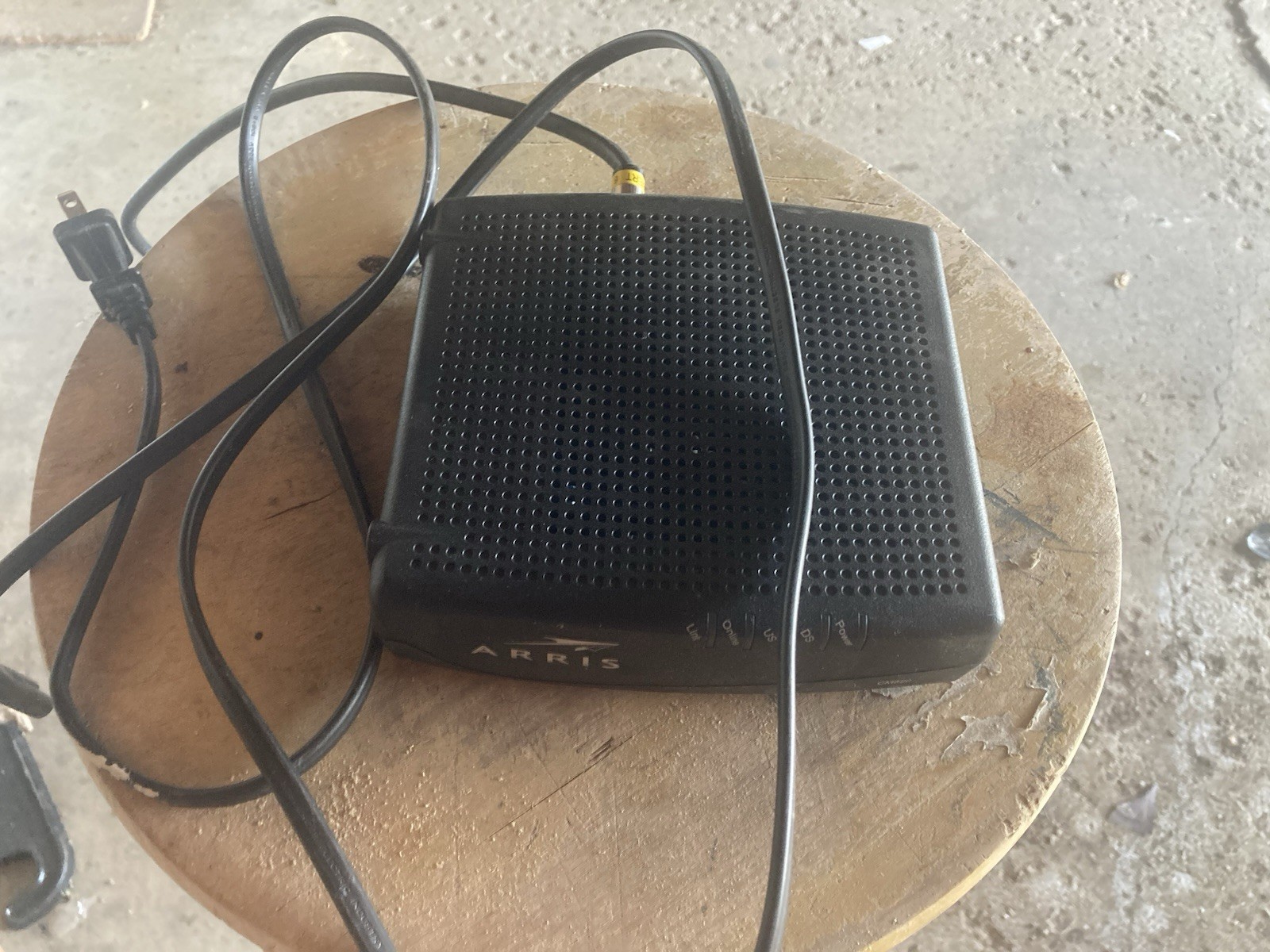 ARRIS Touchstone CM820A Black Cable Modem