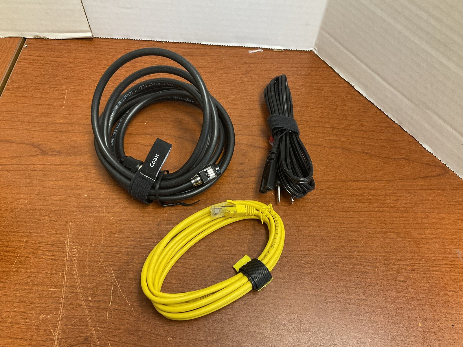 Technicolor DPC3941B Comcast Business Dual Band WiFi Cable Modem Router