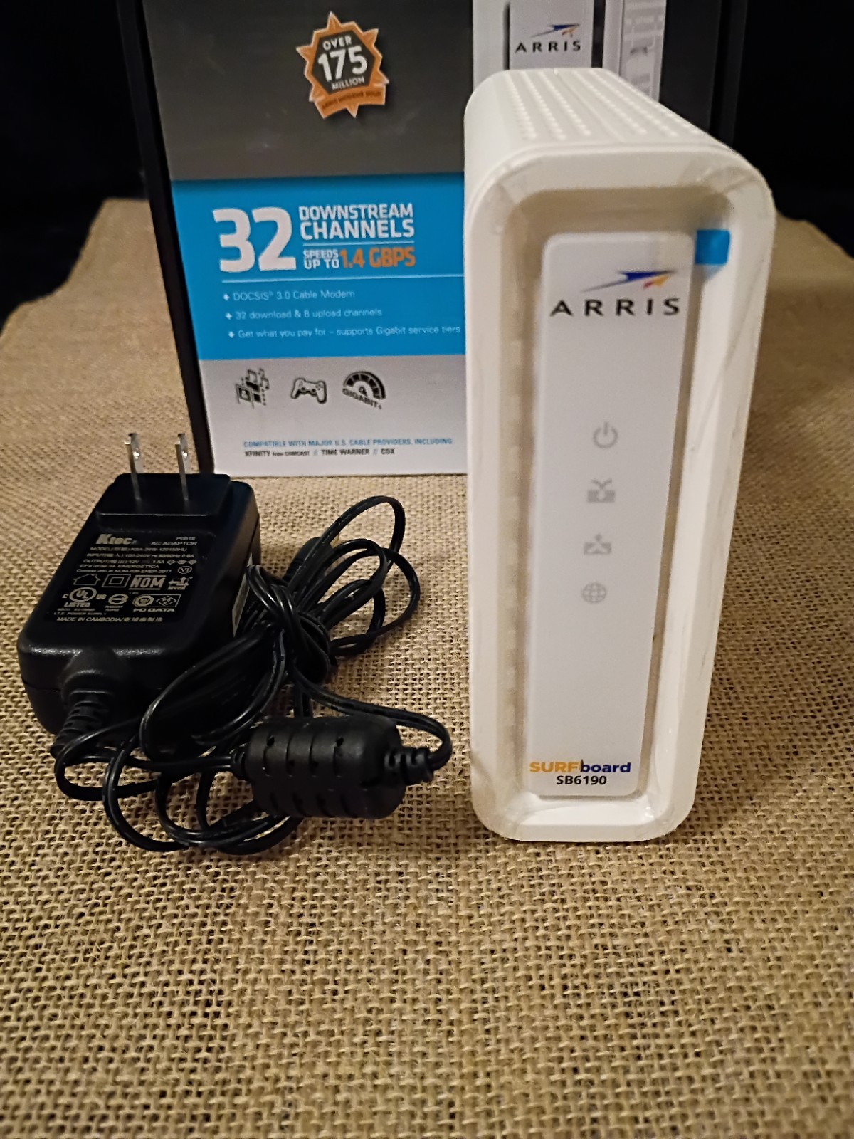 Arris SURFboard SB6190 Cable Modem DOCSIS 3.0 New Open Box Gigabit 32×8 White