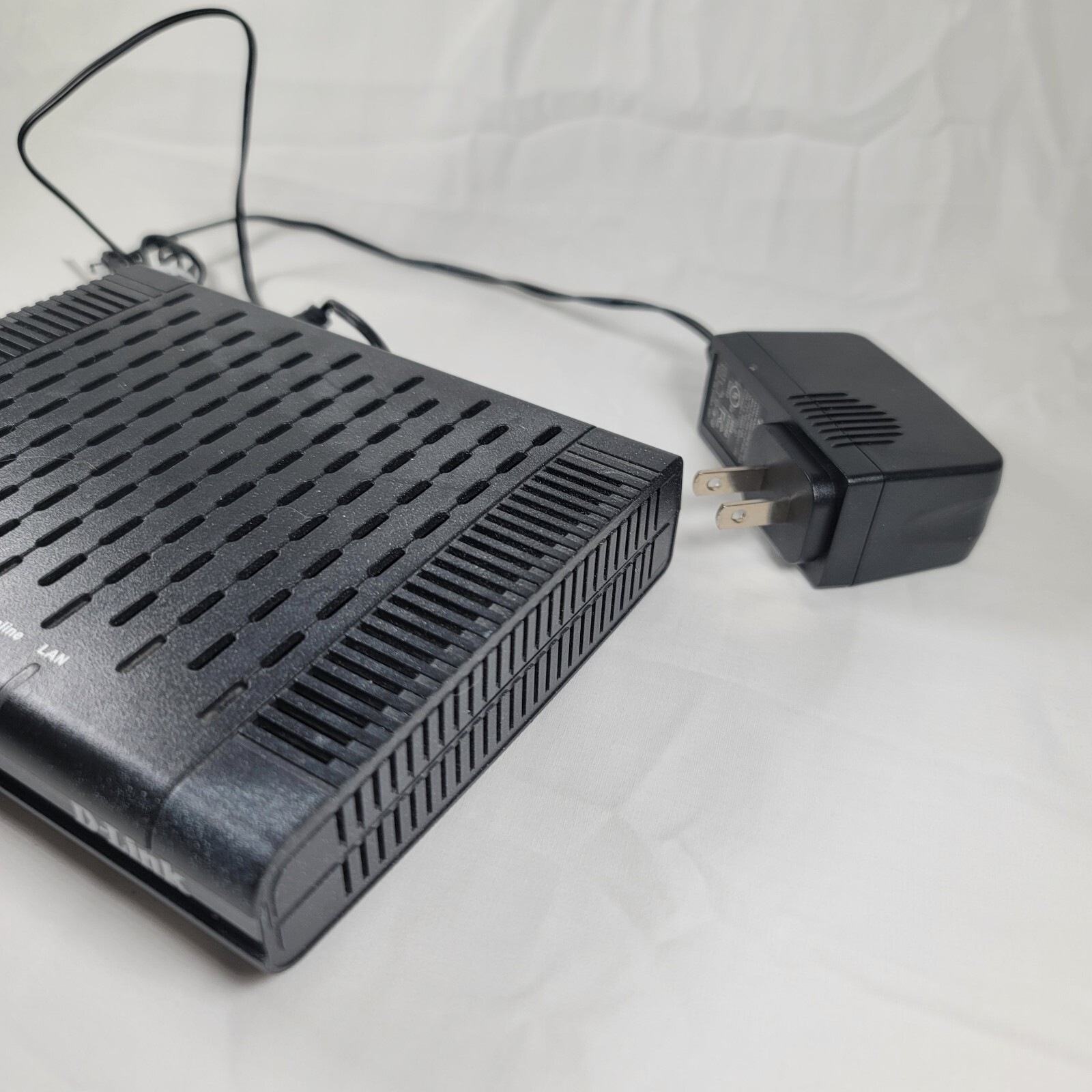D-Link DCM-301 348.16 Mbps Cable Modem SHIPS NEXT DAY W/Power Cord