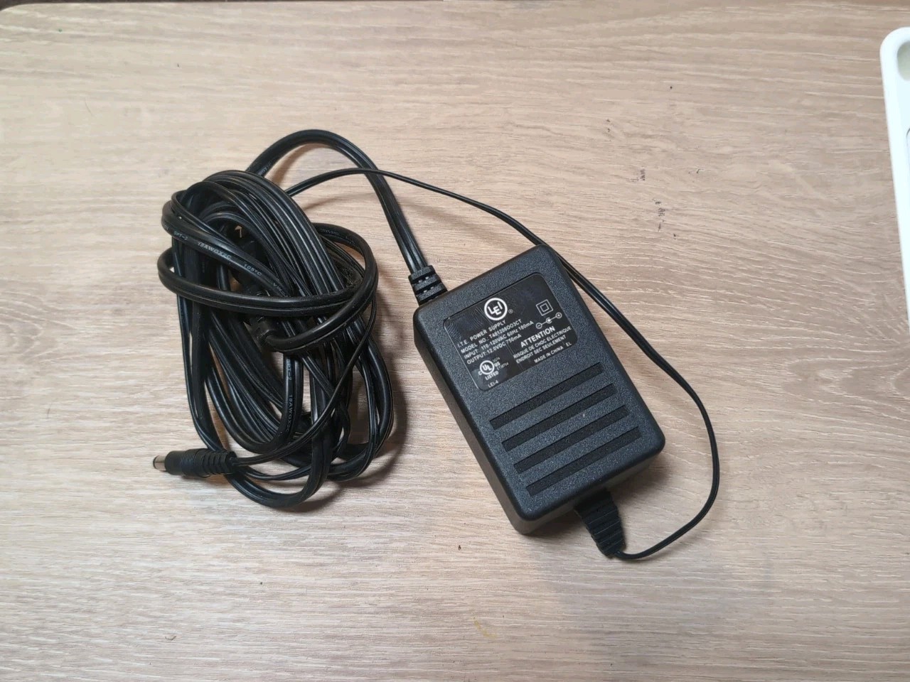 Motorola SURFboard SB5101 (SB515291-001-00) 38 Mbps w Power Adapter