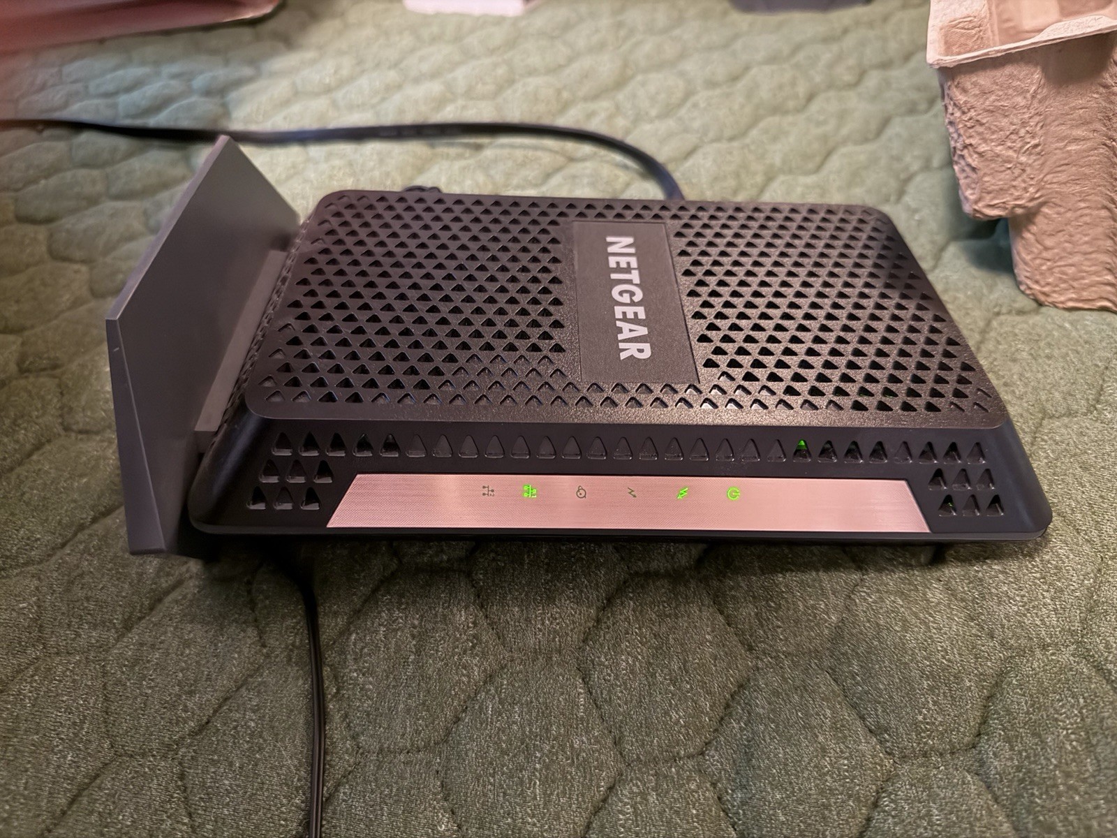 NETGEAR Nighthawk CM1100 DOCSIS 3.1 1Gbps Multi-Gig Cable Modem