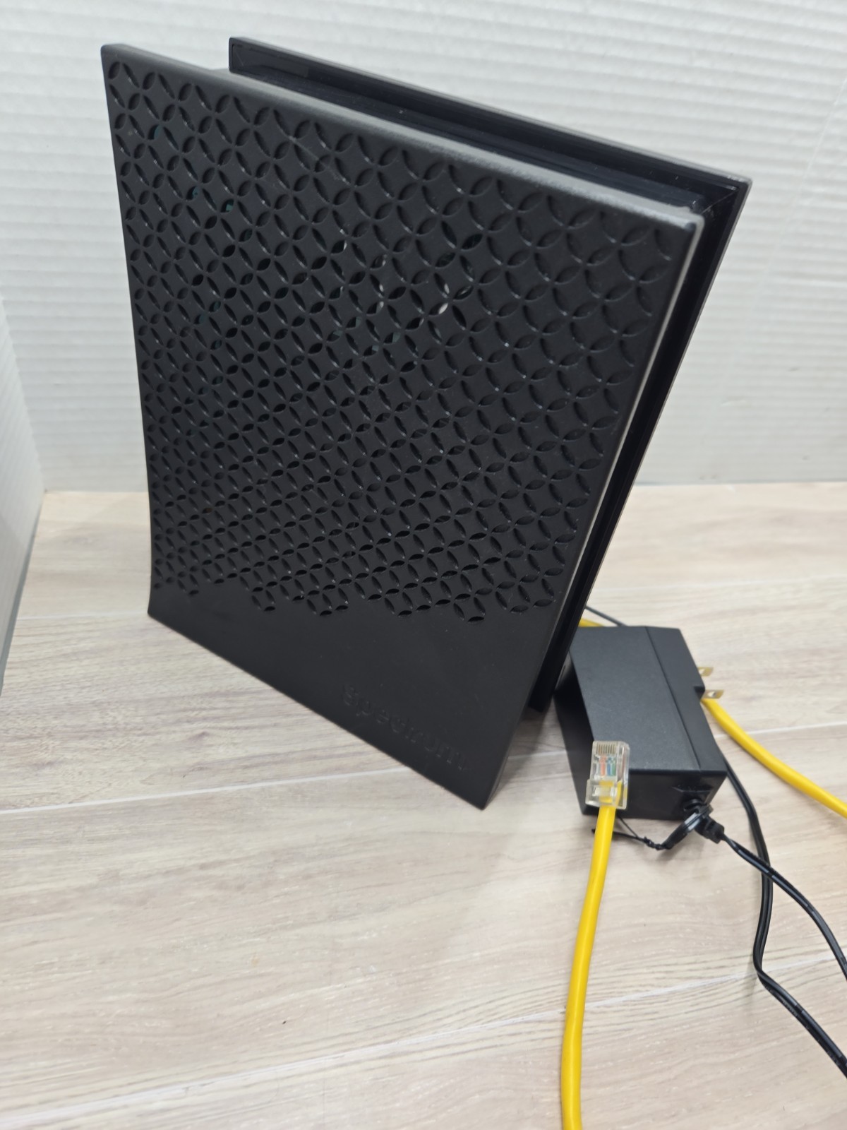 Spectrum Router – E31U2V1 – DOCSIS 3.1 eMTA- Good Condition