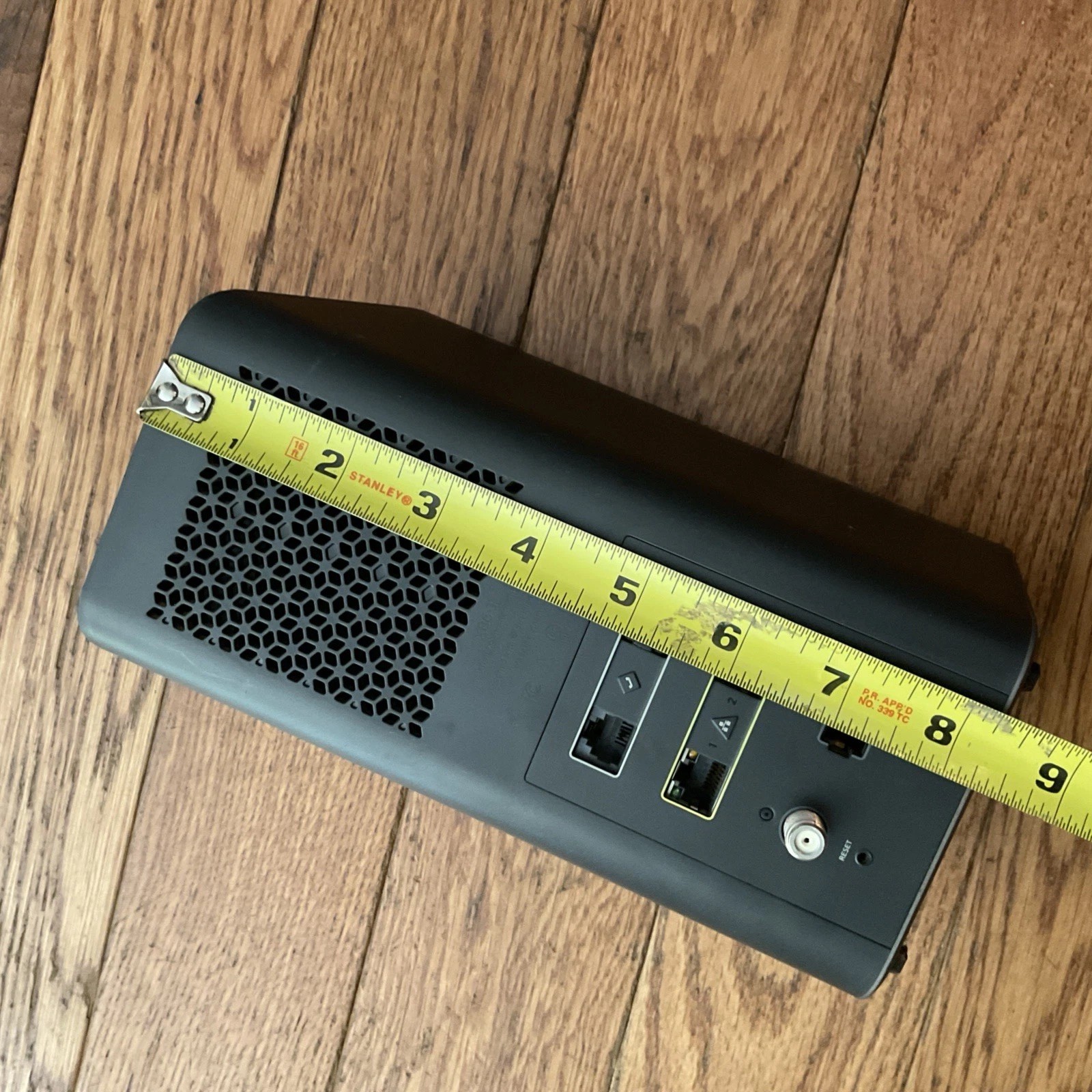 Xfinity XB6-A WIFI Router & Modem No Power Cord For Parts or Not Working