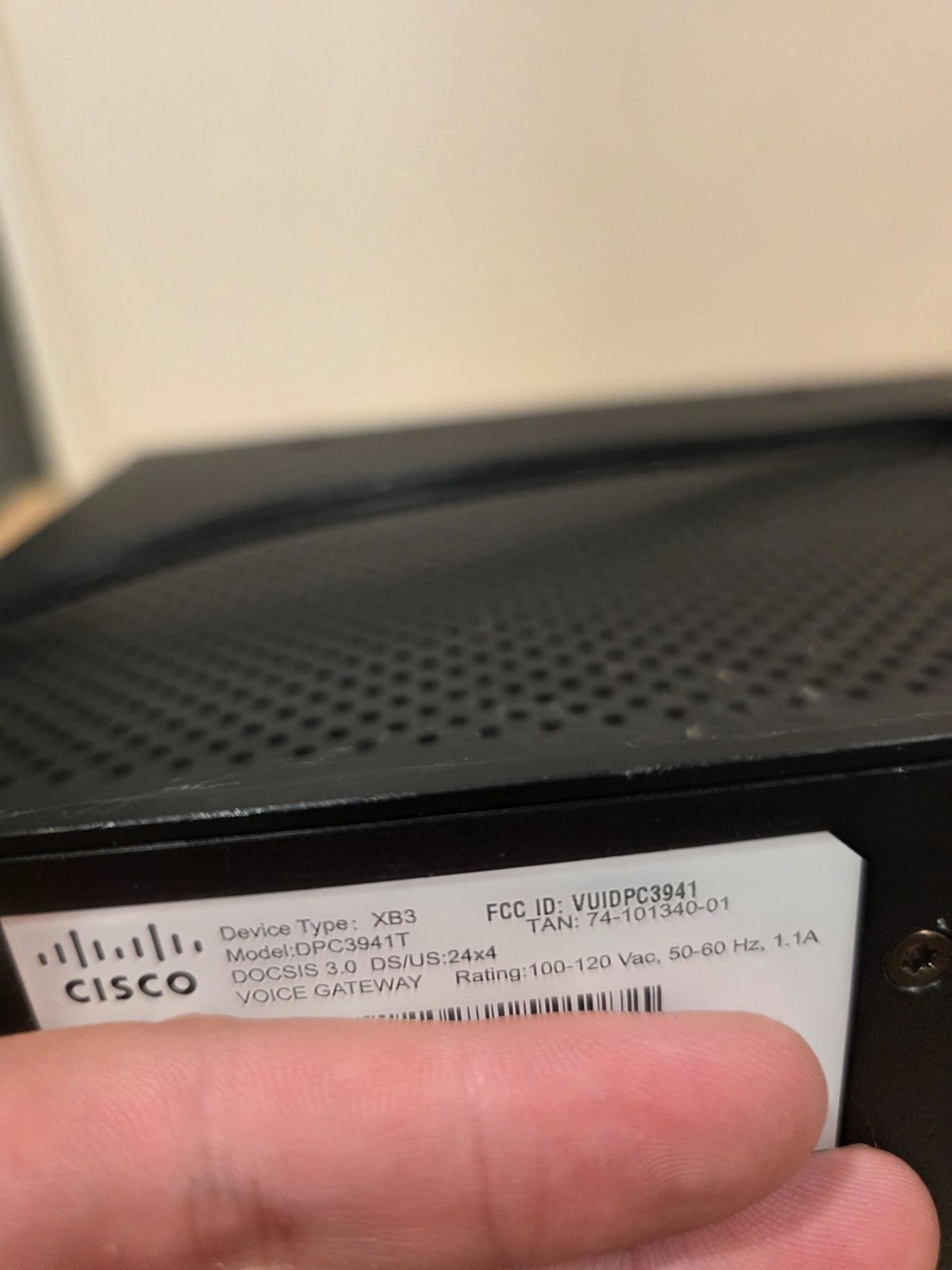 Xfinity Cisco DPC3941T XB3 DOCSIS 3.0 Dual-Band WiFi Voice Gateway