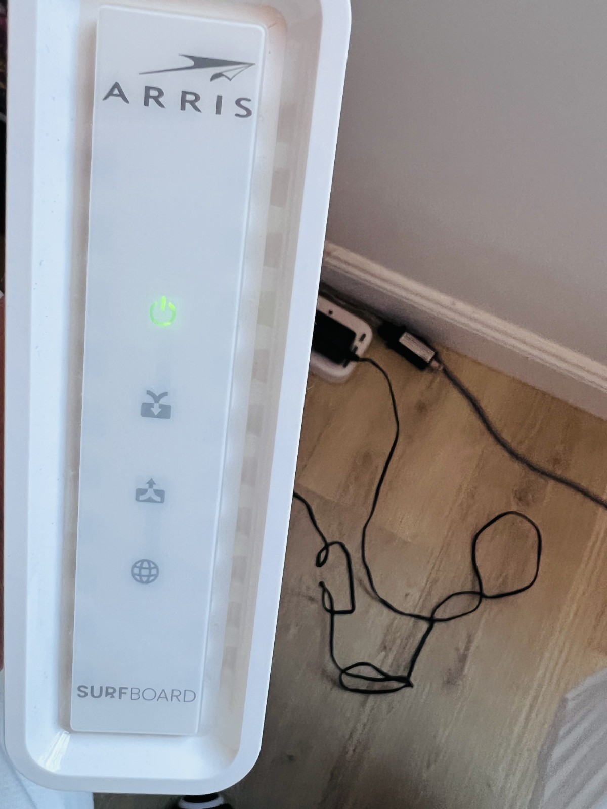 ARRIS SURFboard SB8200 V3 DOCSIS 3.1 Cable Modem – 2 Gbps – Power Adapter Includ