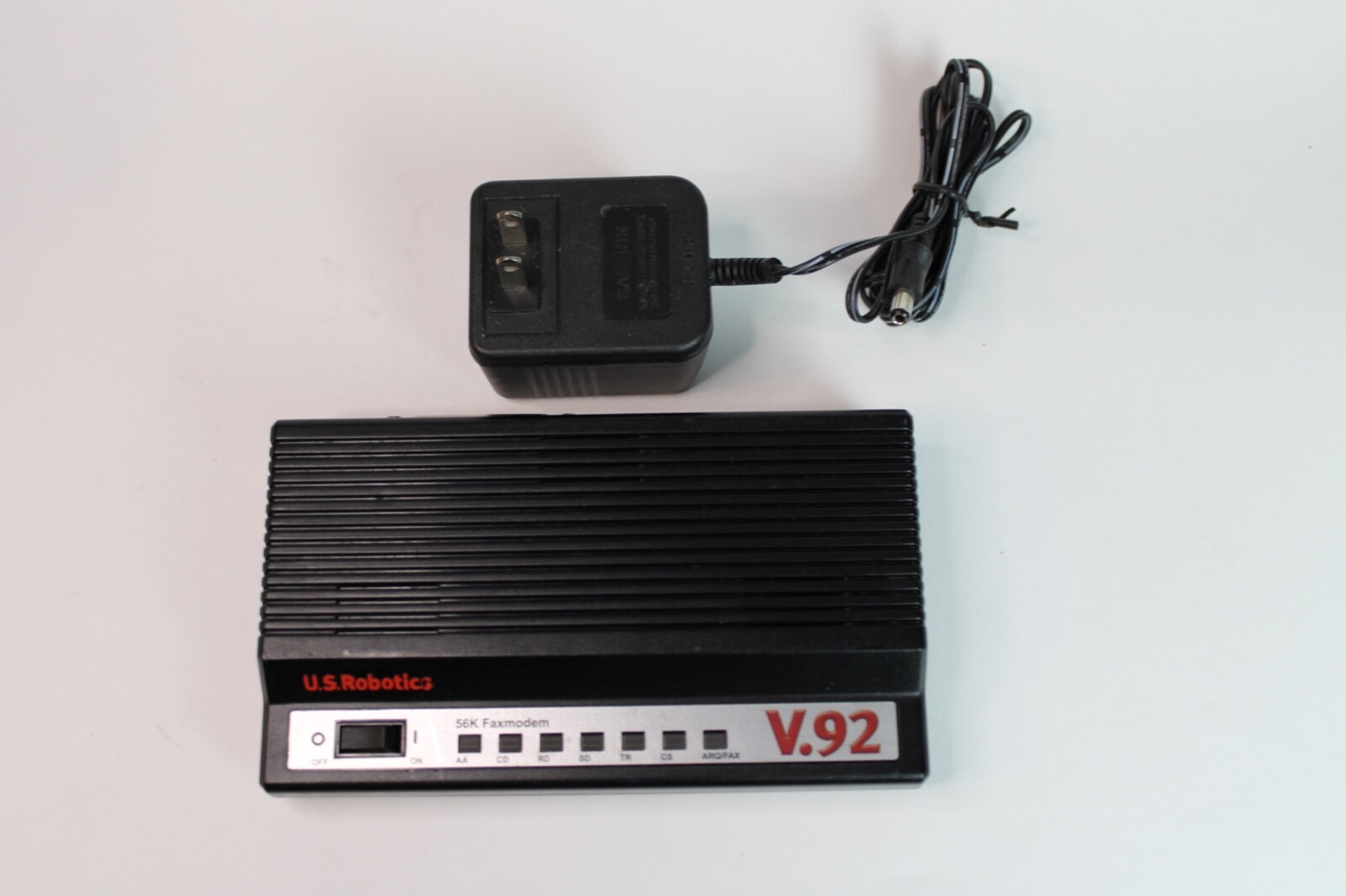 U.S. Robotics 56K V.92 Fax Modem USR5686E with Adapter Tested Working Mexico