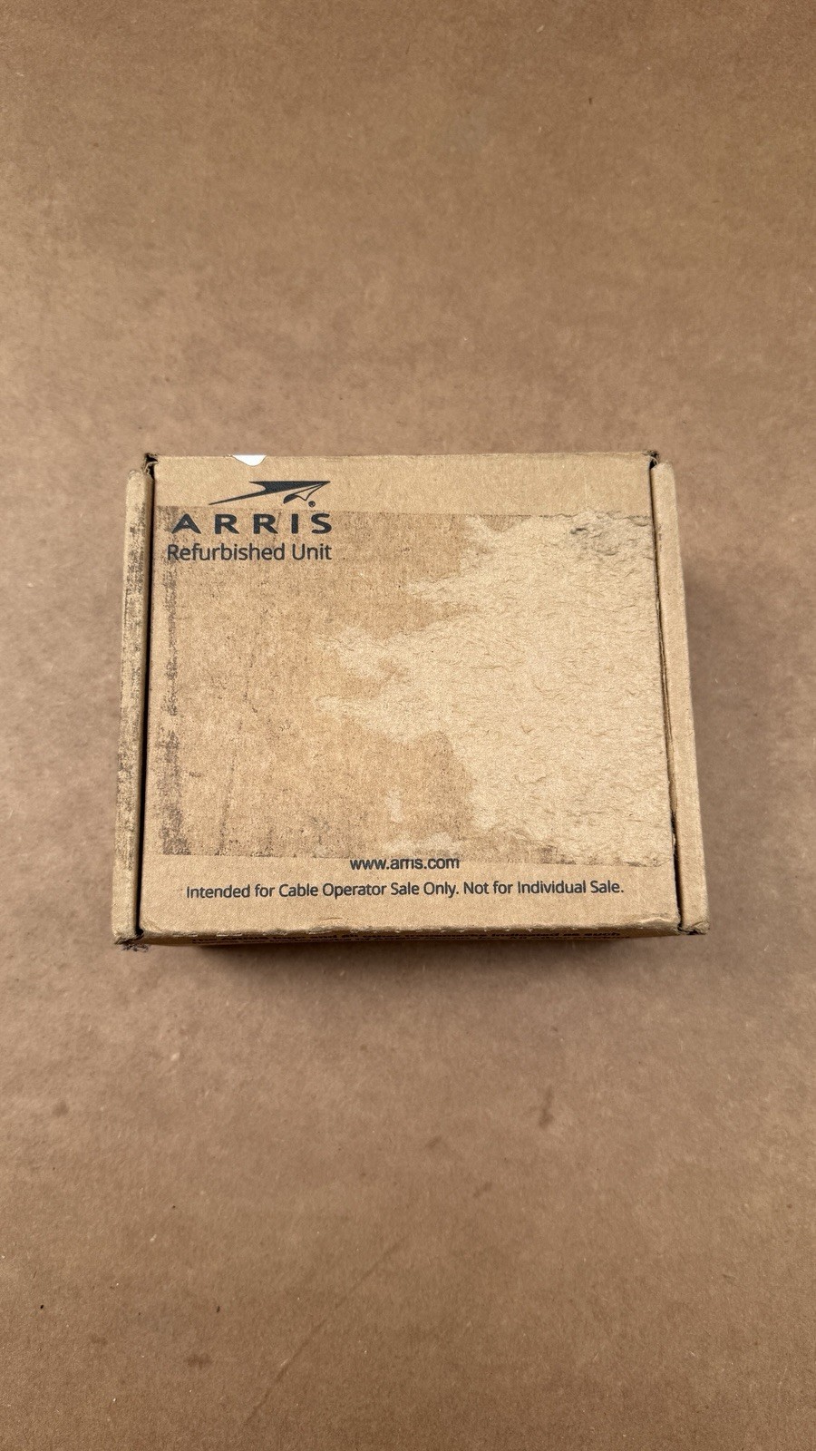 ARRIS SURFboard SB8200 DOCSIS 3.1 white Cable Modem computer Internet gaming